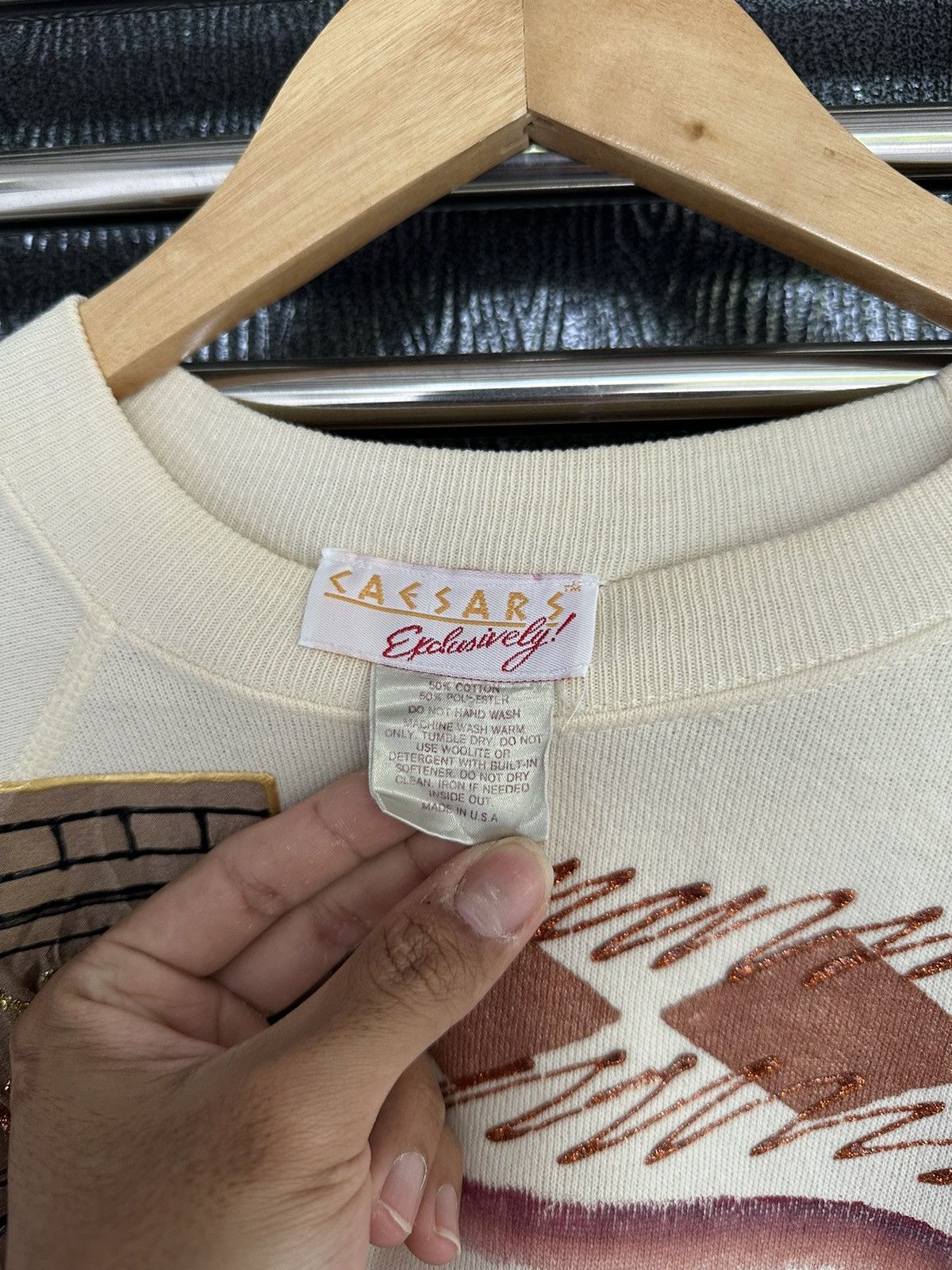 Vintage Vintage Caesars Exclusively Art Sweatshirt Size US L / EU 52-54 / 3 - 4 Thumbnail