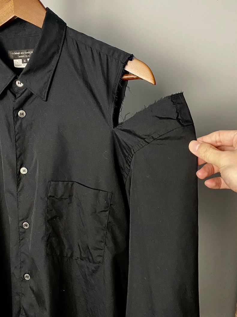 Comme des Garcons Comme Des Garcons Shoulder cut shirt 2505-Nextarrow Size M / US 6-8 / IT 42-44 - 3 Thumbnail