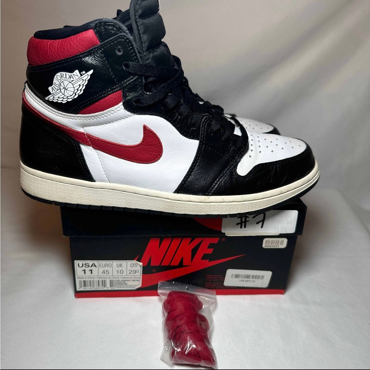 Jordan Brand × Nike Size 11 Nike Air Jordan 1 Retro High OG Gym Red Men's Shoes Size US 11 / EU 44 - 1 Thumbnail