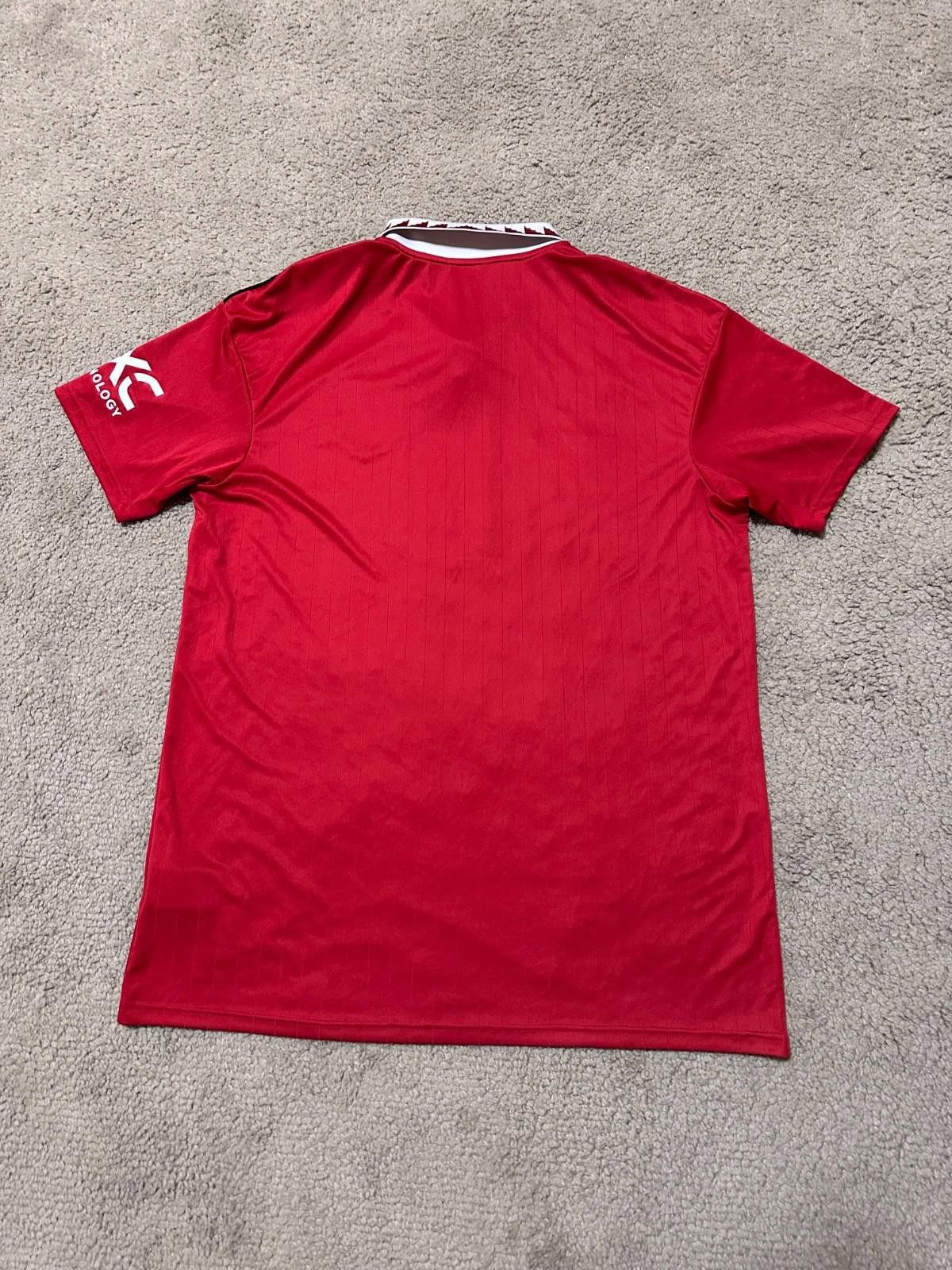 Adidas MANCHESTER UNITED 2022/23 FOOTBALL SHIRT SOCCER JERSEY Size US XL / EU 56 / 4 - 7 Thumbnail