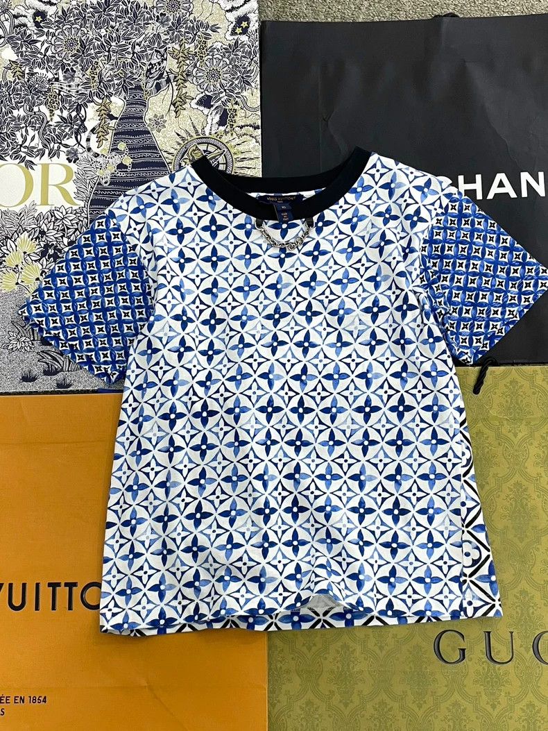 Louis Vuitton Louis Vuitton Monogram Short Sleeve T-shirt - dmc Size US XS / EU 42 / 0 - 1 Thumbnail