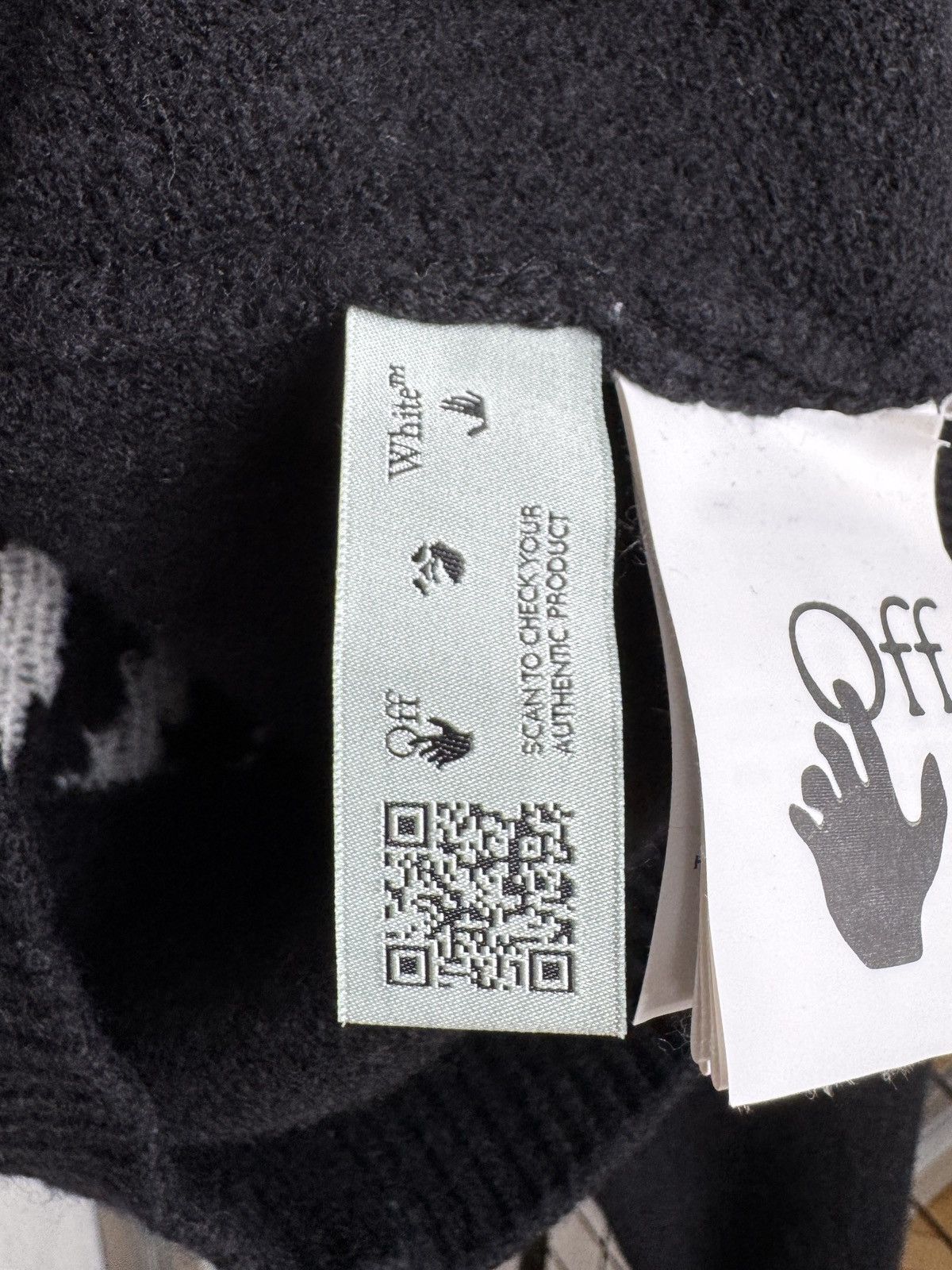 Off-White OFF-WHITE Graffiti Logo Intarsia Jumper Black sweater Size M / US 6-8 / IT 42-44 - 8 Thumbnail