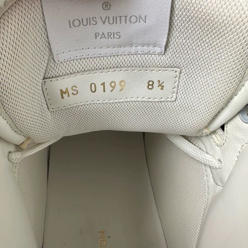 Louis Vuitton Louis Vuitton Pure white high-top board shoes Size US 9.5 / EU 42-43 - 6 Thumbnail