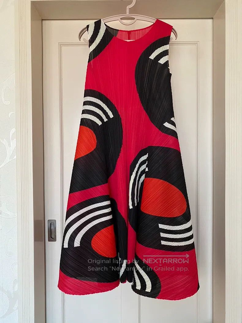 Issey Miyake Issey Miyake Red Dress Size S / US 4 / IT 40 - 1 Thumbnail