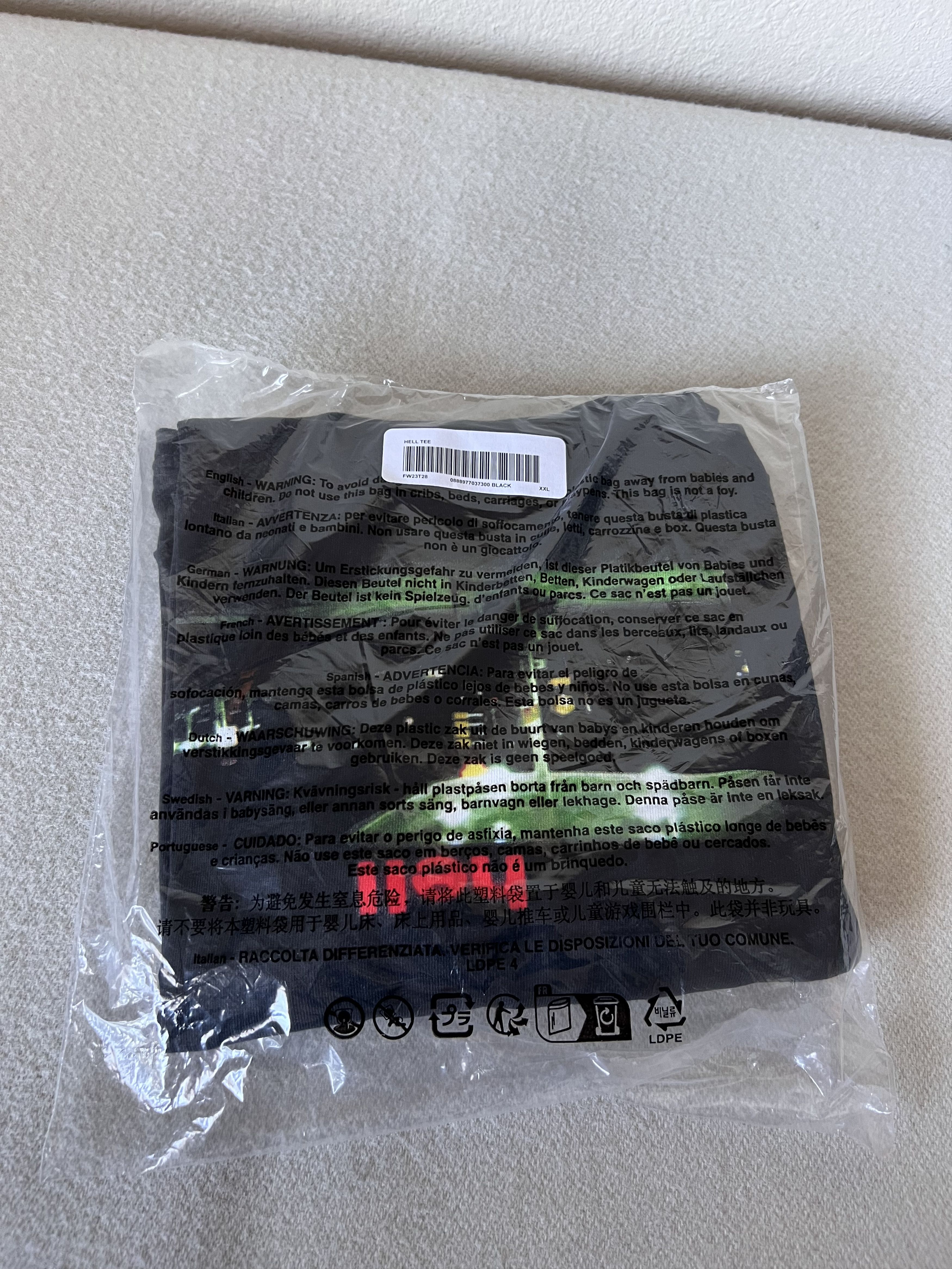 Supreme Supreme Hell Tee in Black Size US XXL / EU 58 / 5 - 3 Thumbnail