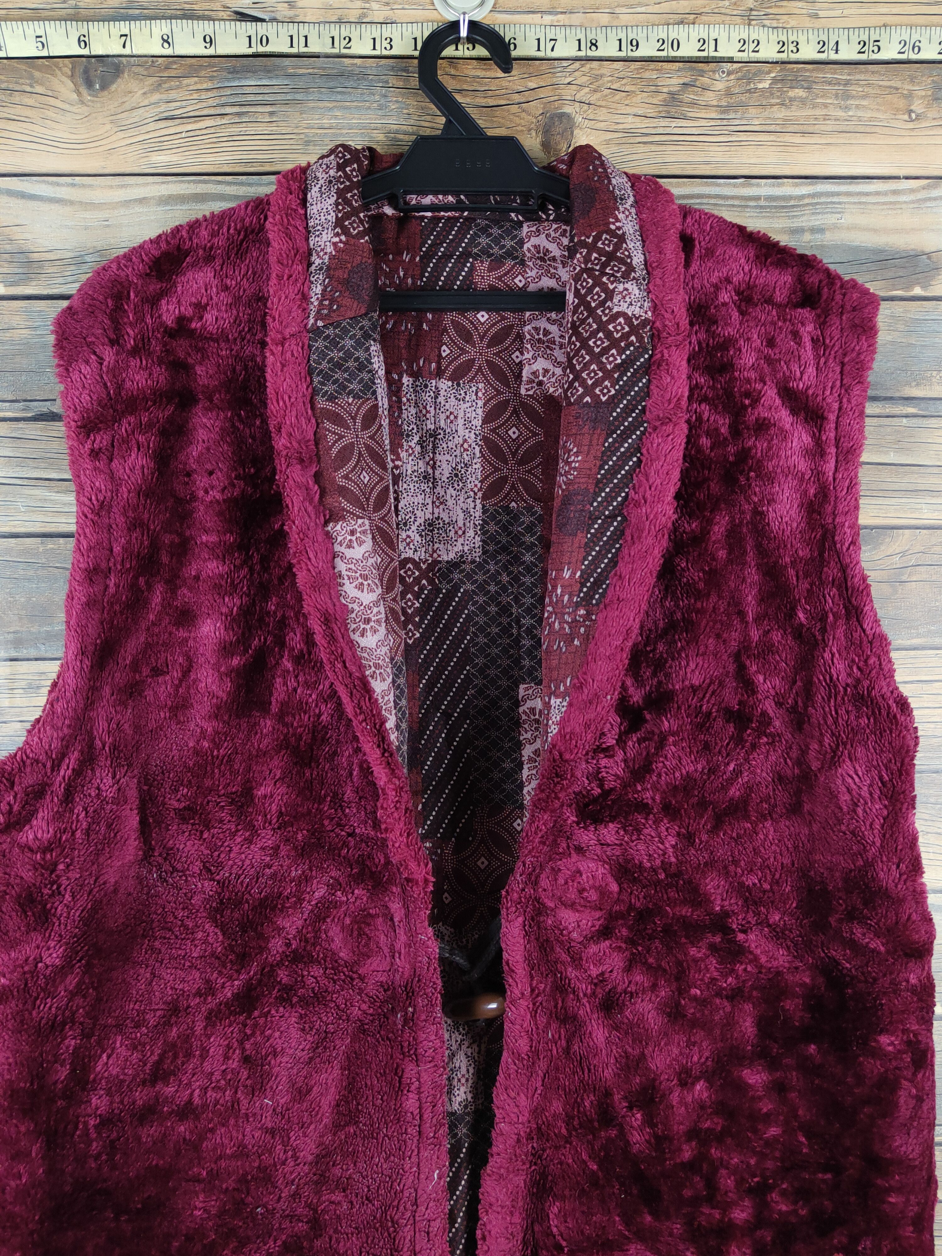 Japanese Brand Japanese Brand Maroon Fur Feux Knitwear Vests #W1938 Size US M / EU 48-50 / 2 - 2 Thumbnail