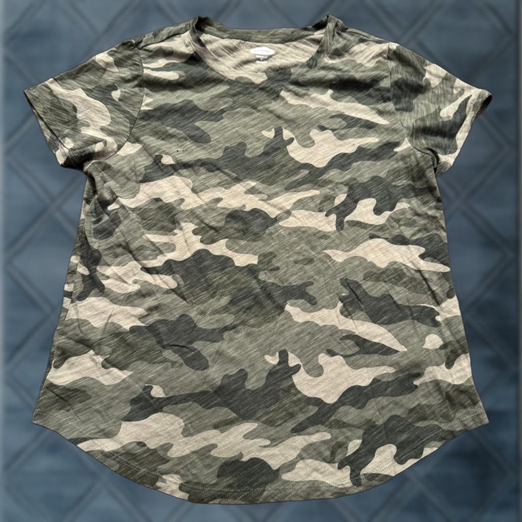 Old Navy Shirt Womens Medium Everywear Green Camo Short Sleeve Crew Neck