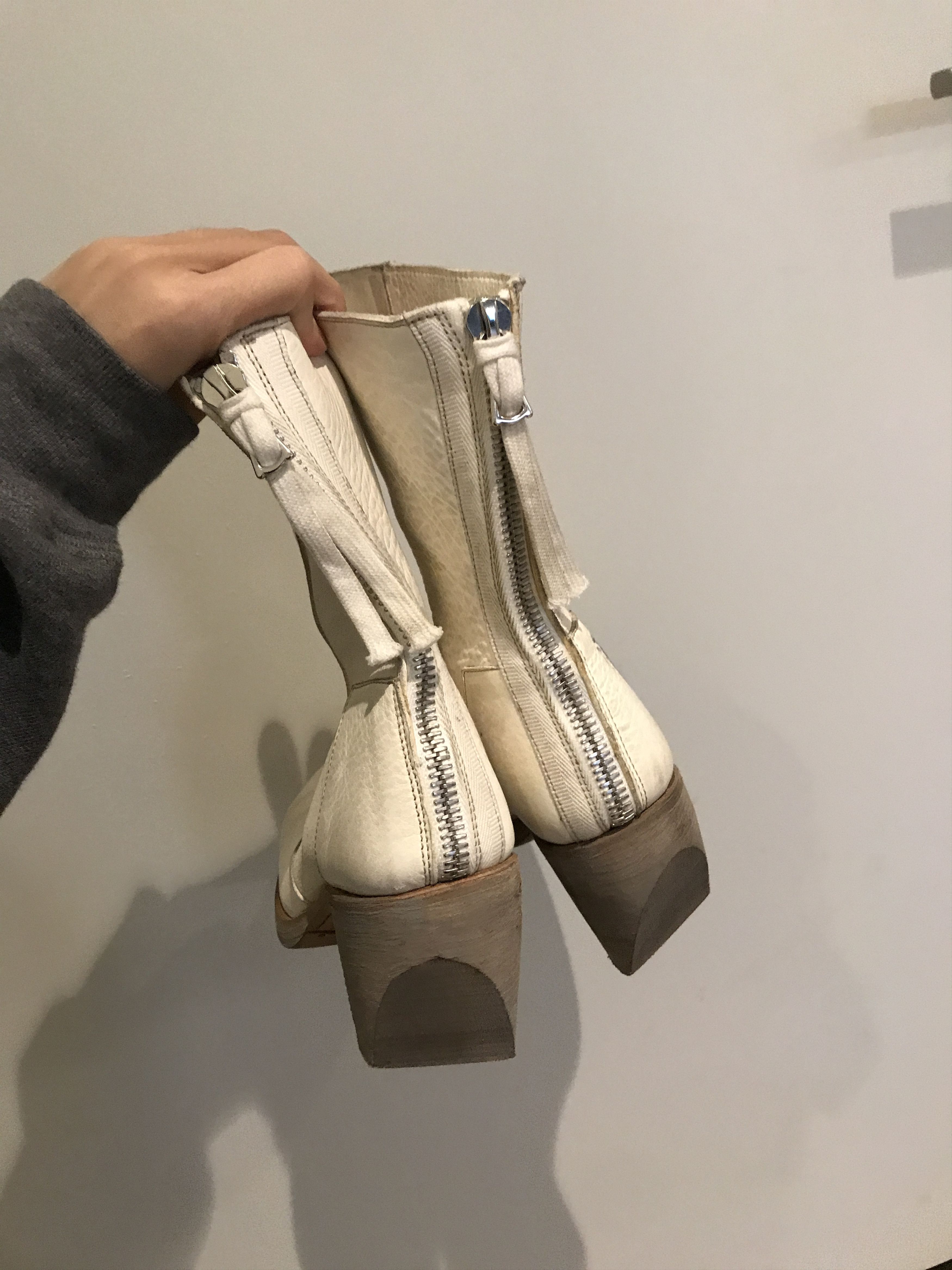 Boris Bidjan Saberi Boris Bidjan Saberi White Back Zip Heeled Boots Size 37 Size US 7 / IT 37 - 3 Thumbnail