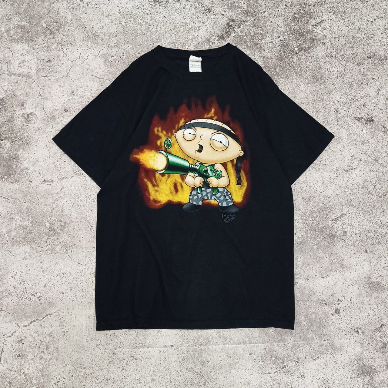 Vintage Vintage 00s Family Guy Stewie Rambo black tee L y2k humor Size US L / EU 52-54 / 3 - 1 Thumbnail