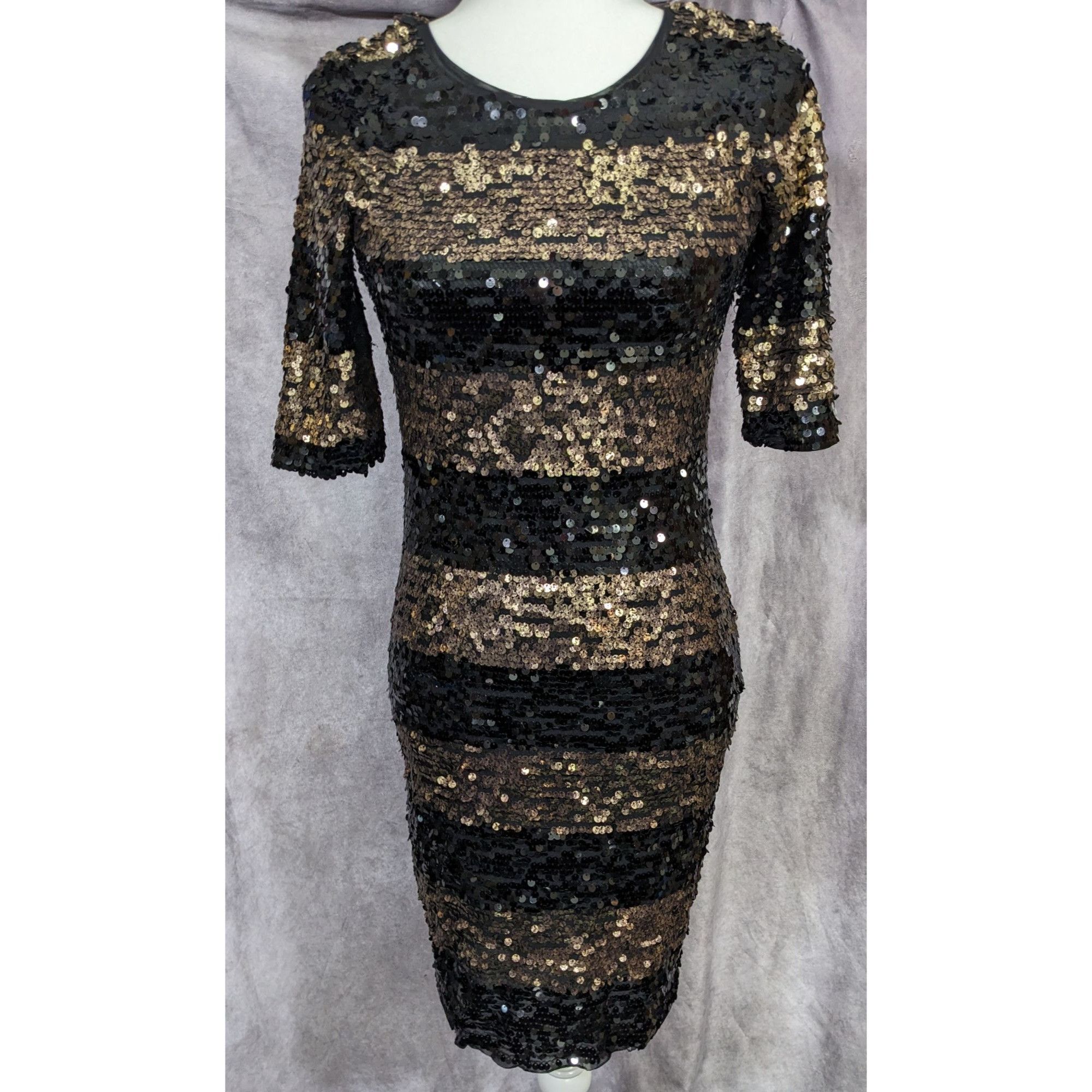 Bcbgmaxazria Black And Gold Sequin Cocktail Dress by BCBGMaxazria Size S / US 4 / IT 40 - 9 Thumbnail