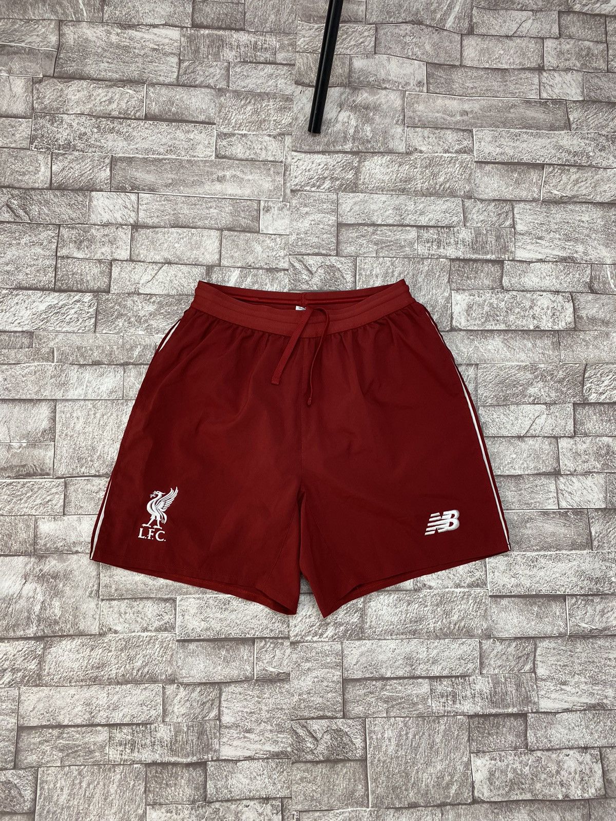 Nike Liverpool Shorts New Balance 2018 Red Home Football Men's Size US 32 / EU 48 - 1 Thumbnail