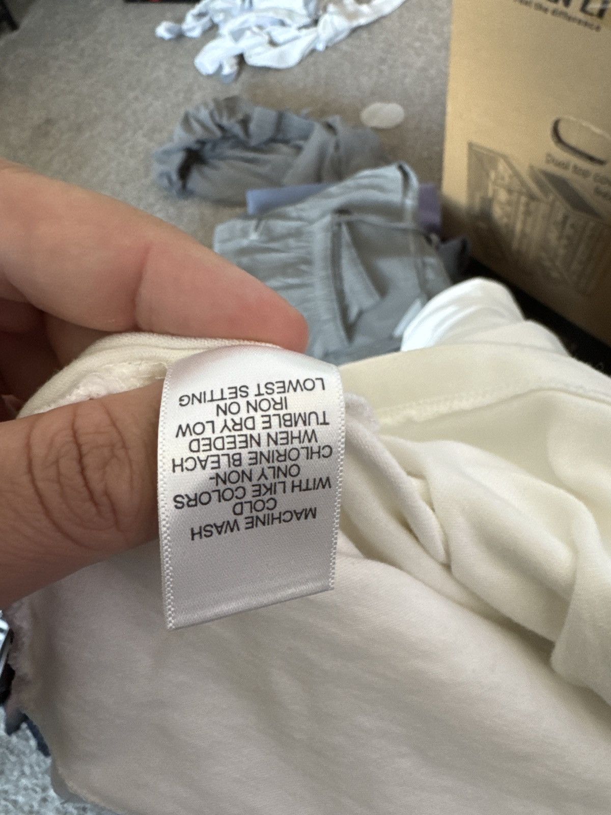 Essentials fear of god essentials photo tee longsleeve mocknefk Size US L / EU 52-54 / 3 - 5 Thumbnail