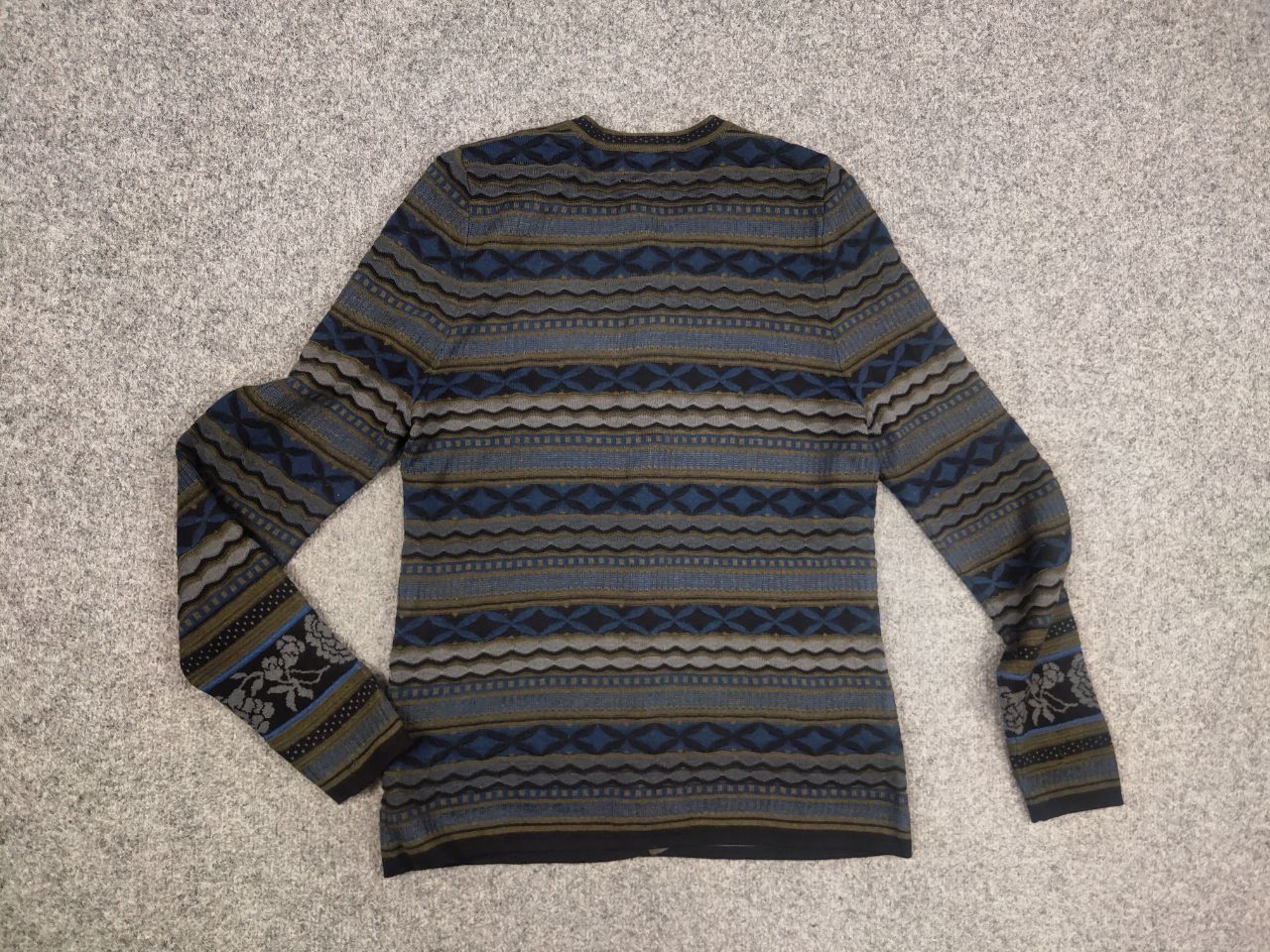 Vintage Oleana Ytre Arna Norway Dark Wool Art Button Knit Cardigan Size S / US 4 / IT 40 - 11 Thumbnail