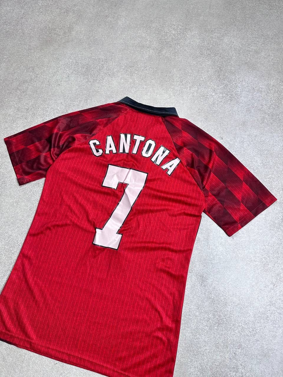 Umbro Vintage Umbro 1996-98 Manchester United Home Jersey XL Size US M / EU 48-50 / 2 - 12 Thumbnail