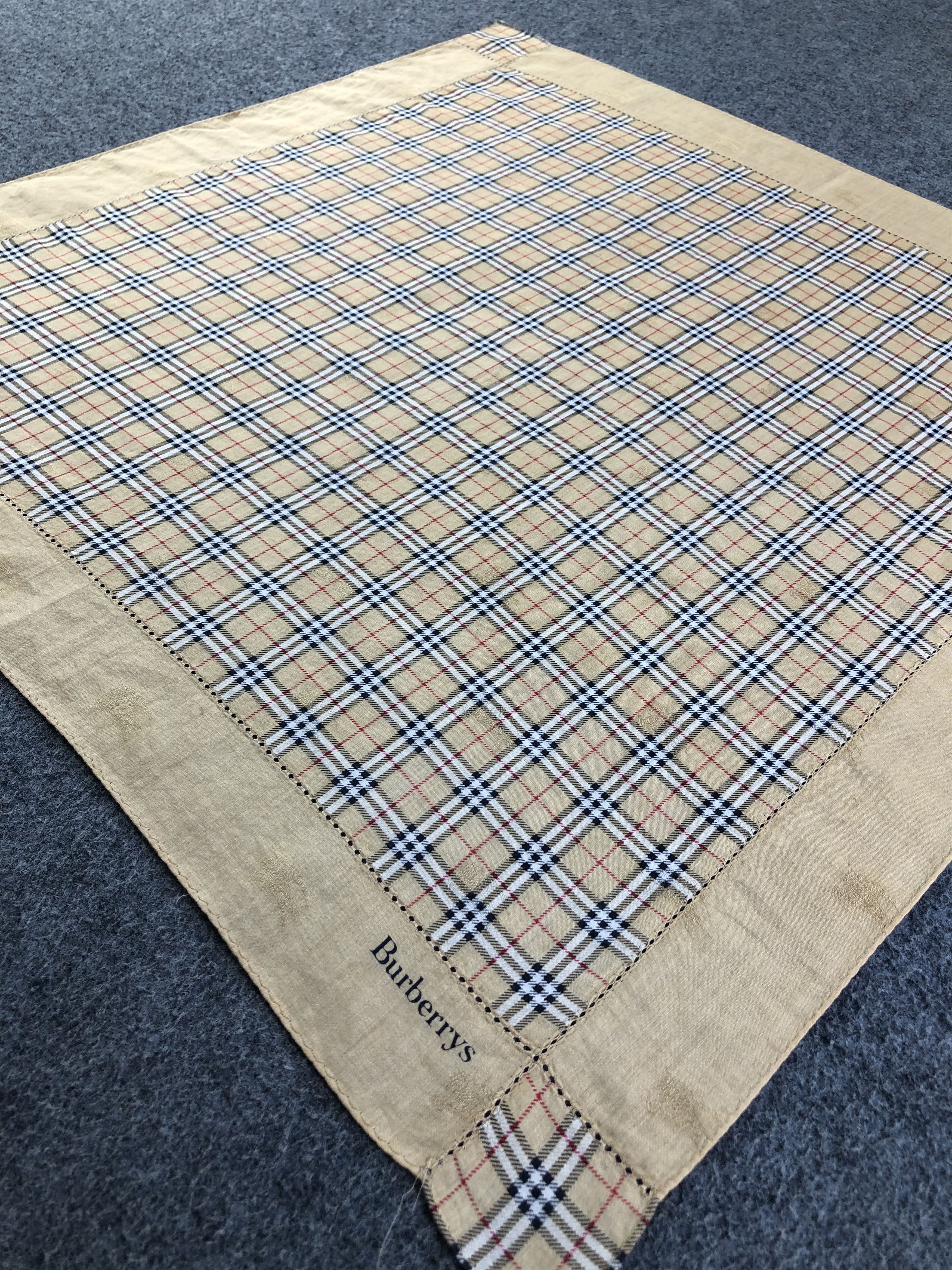 Burberry Burberrys Handkerchief / Bandana / Neckerchief / Headscarf Size ONE SIZE - 4 Thumbnail