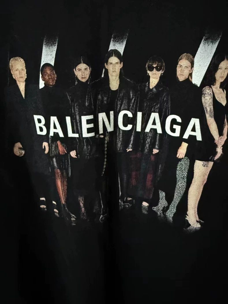 Balenciaga Balenciaga Portrait Short Sleeve Size US M / EU 48-50 / 2 - 3 Thumbnail