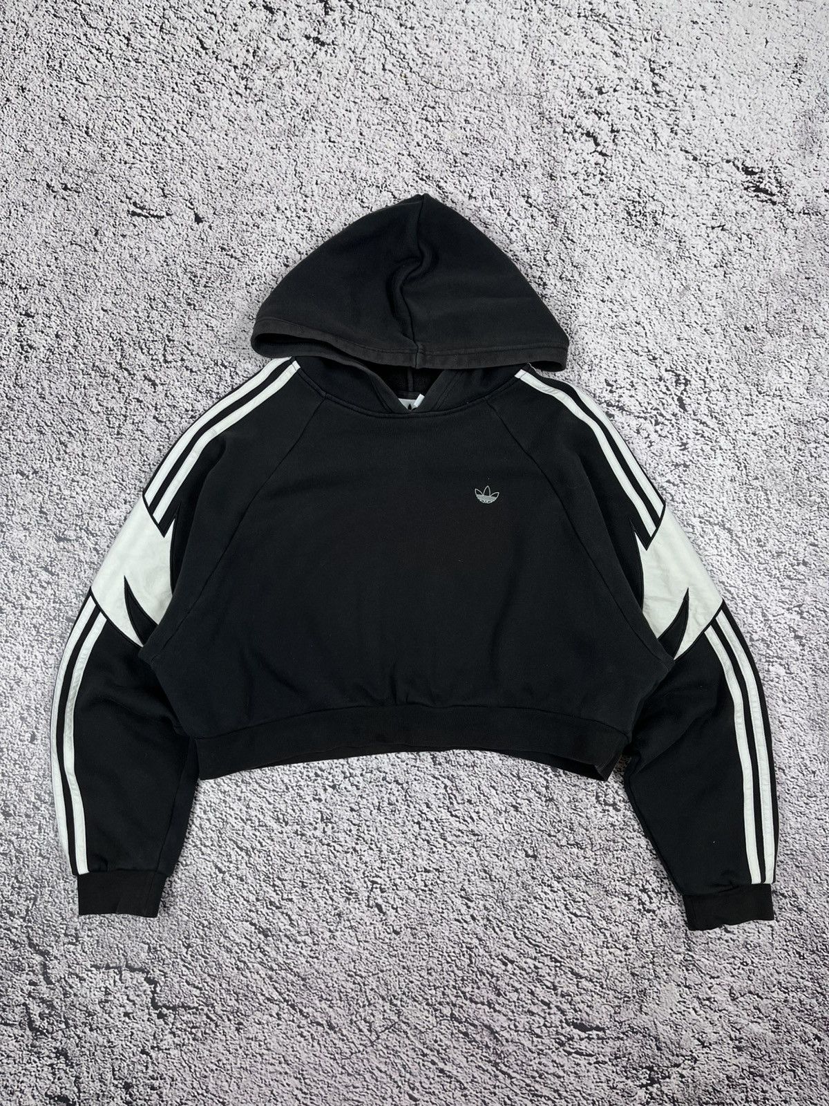 Adidas Vintage Adidas Balenciaga style cropped faded sweatshirt Size S / US 4 / IT 40 - 1 Thumbnail