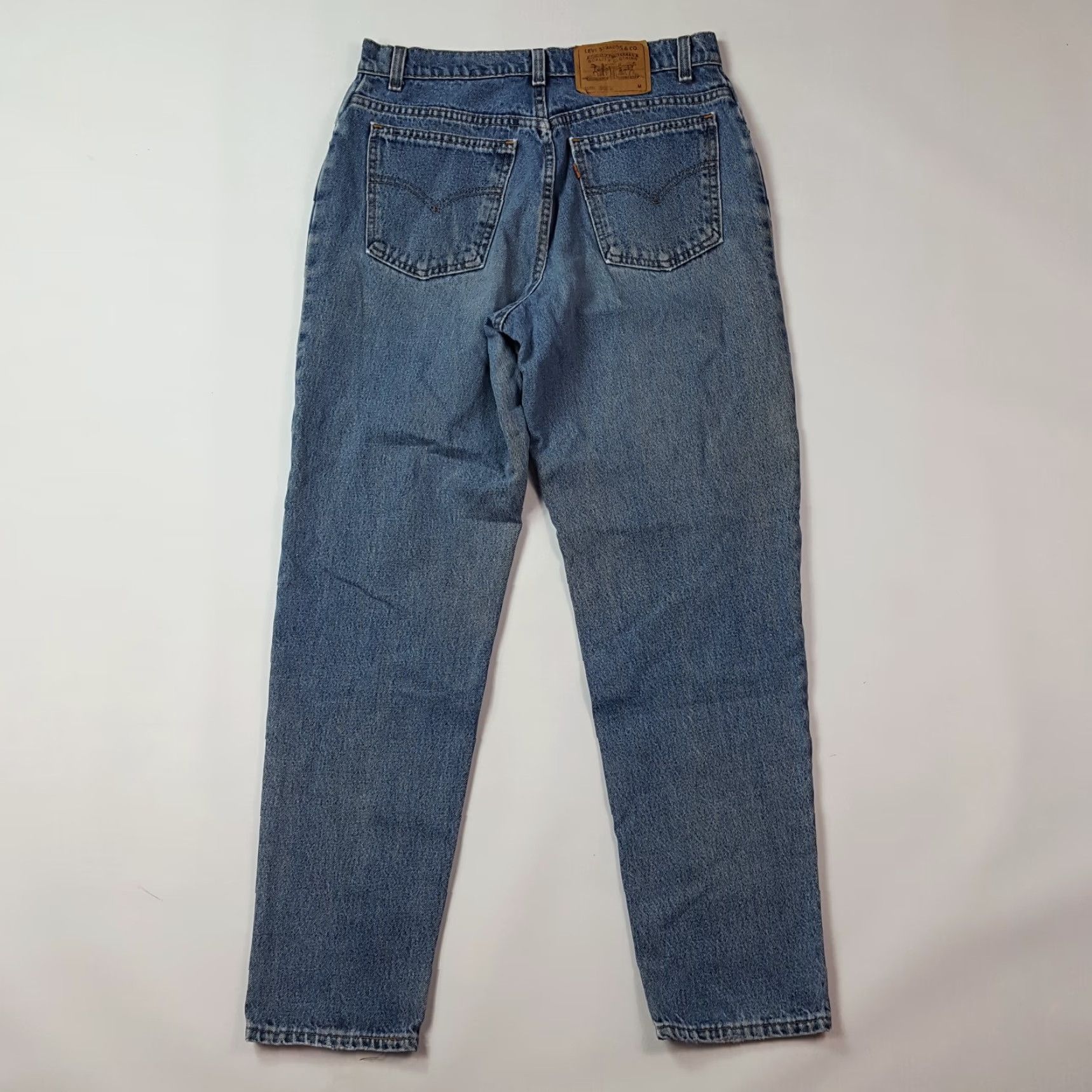 Levi's VINTAGE Levi's Orange Tabs Women's Jeans Denim Stonewash Faded 90s Relaxed Tapered Size 12 Blue Size 34" / US 12 / IT 48 - 6 Thumbnail