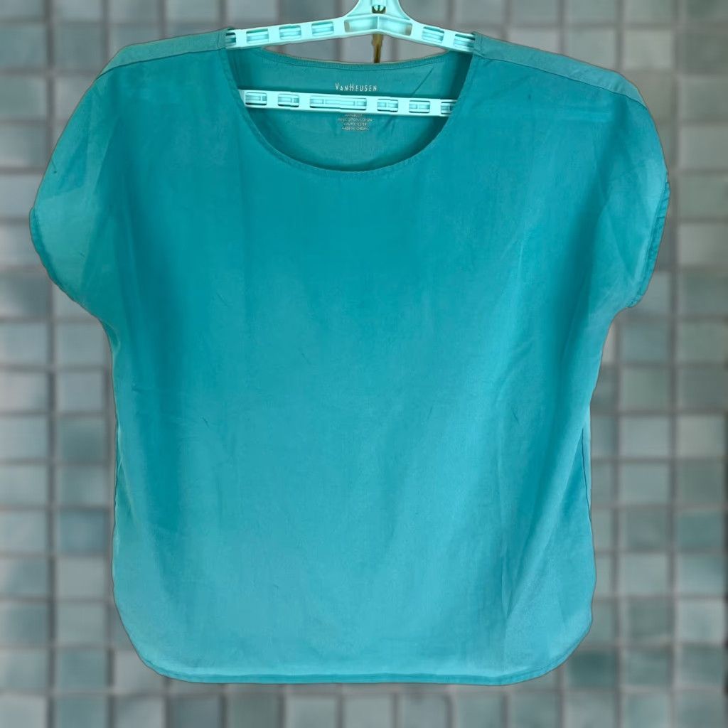 Van Heusen Van Heusen Blouse Womens Size L Blue Short Sleeve Chiffon Cotton Polyester Lightweight Easy Care Regular Fit Size L / US 10 / IT 46 - 1 Thumbnail
