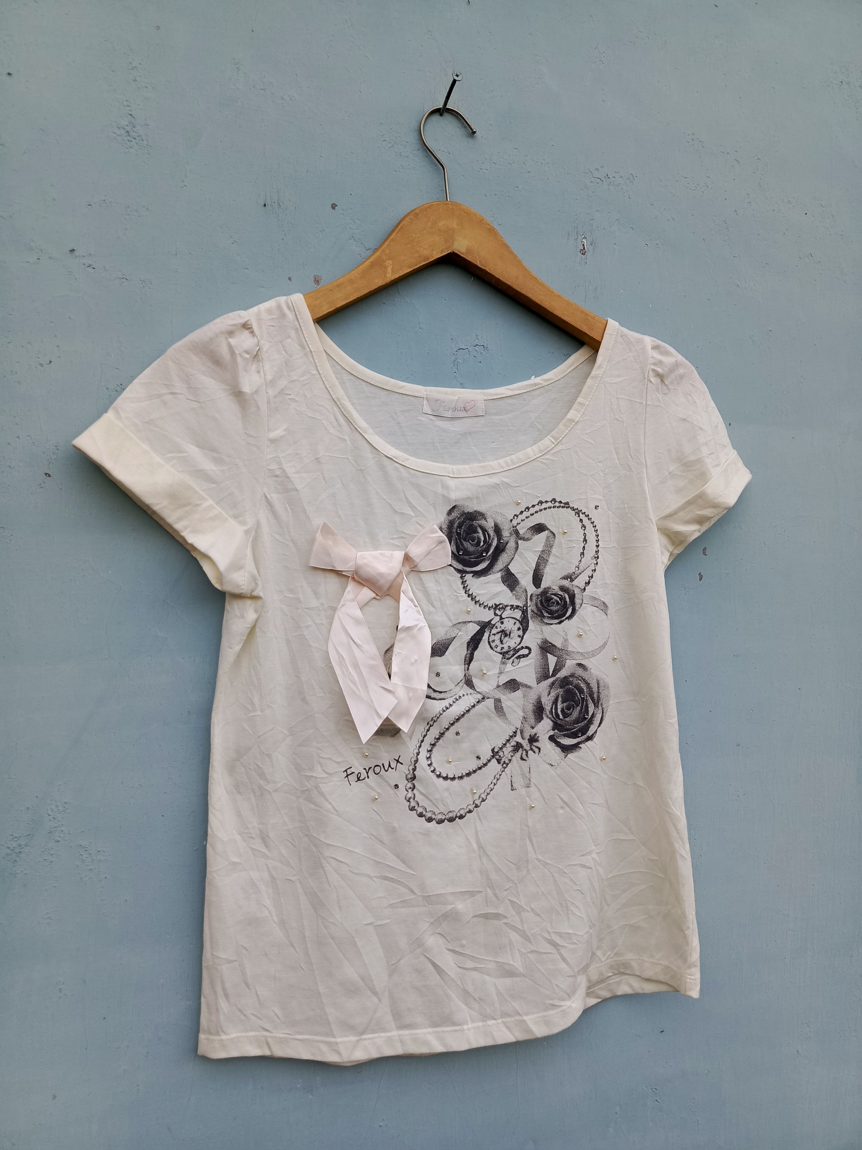 Japanese Brand Y2K Inspired Feroux Graphic Top – Super Cute Look Size US M / EU 48-50 / 2 - 6 Thumbnail
