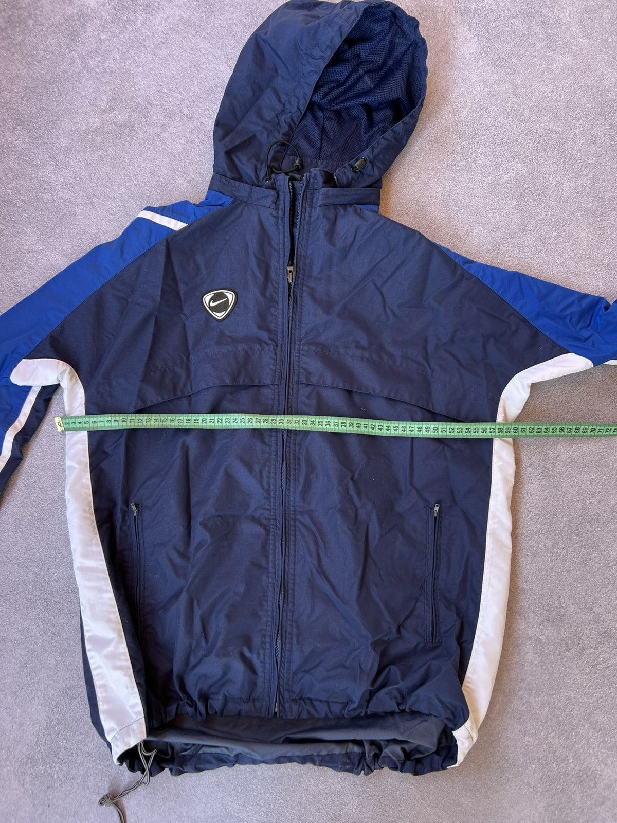 Nike Vintage Nike Blue Waterproof Windbreaker Jacket – Size M/L Size US L / EU 52-54 / 3 - 9 Thumbnail