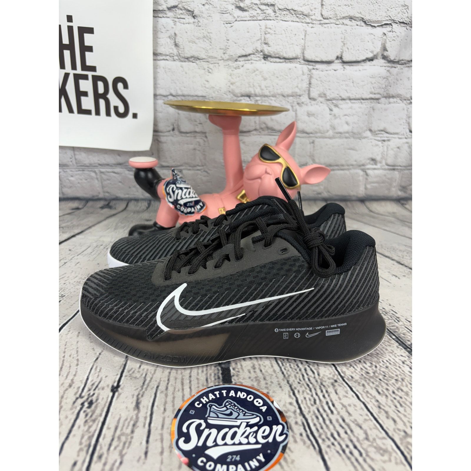 Nike Nike Air Vapor 11 Hard Court Tennis Shoes Women 12 Mens 10.5 Size US 10.5 / EU 43-44 - 3 Thumbnail