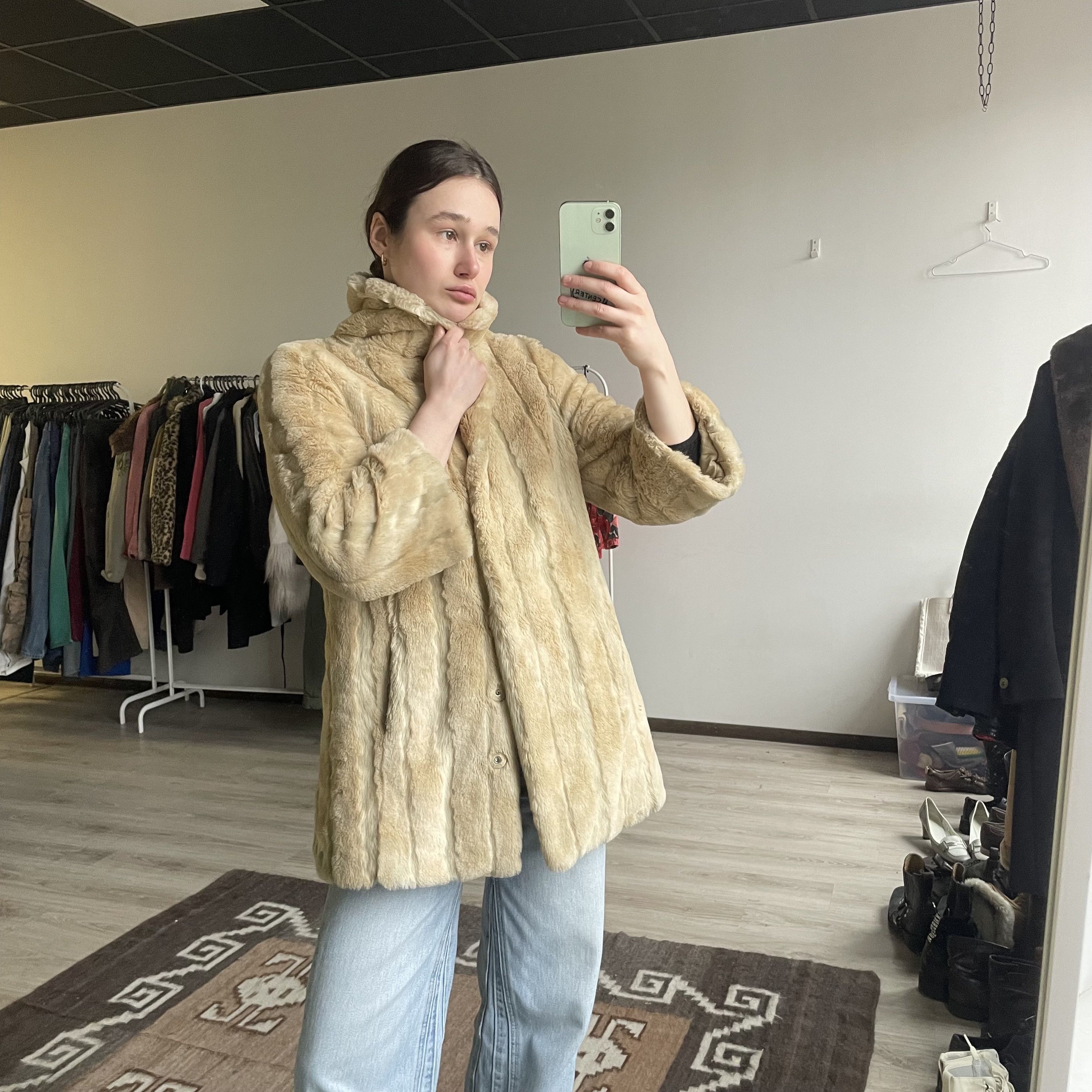 Juicy Couture Juicy Couture y2k Faux Fur Modacrylic 3/4 Sleeve Coat 8707AC Size M / US 6-8 / IT 42-44 - 1 Thumbnail