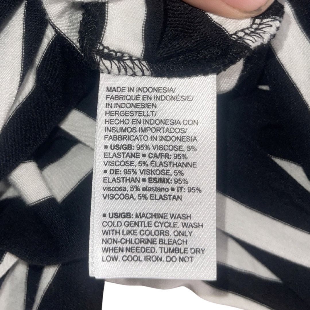American Essentials Lot of 2 Romper and Dress Black White Medium Casual Comfort Size M / US 6-8 / IT 42-44 - 4 Thumbnail