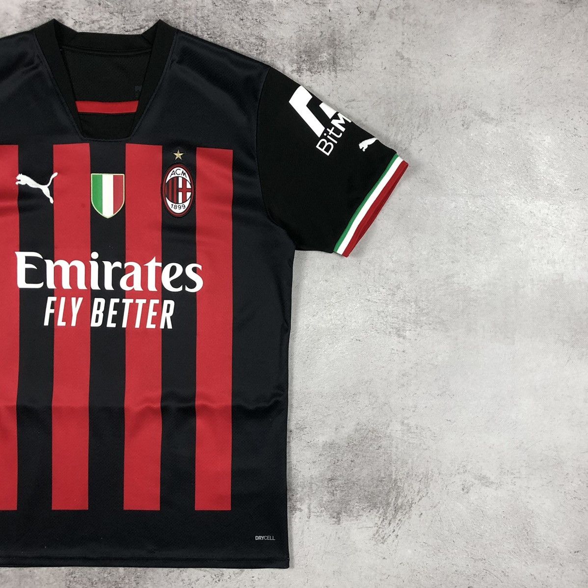 Puma AC Milan 2022-2023 Puma Home Soccer Jersey Kit Size US M / EU 48-50 / 2 - 3 Thumbnail