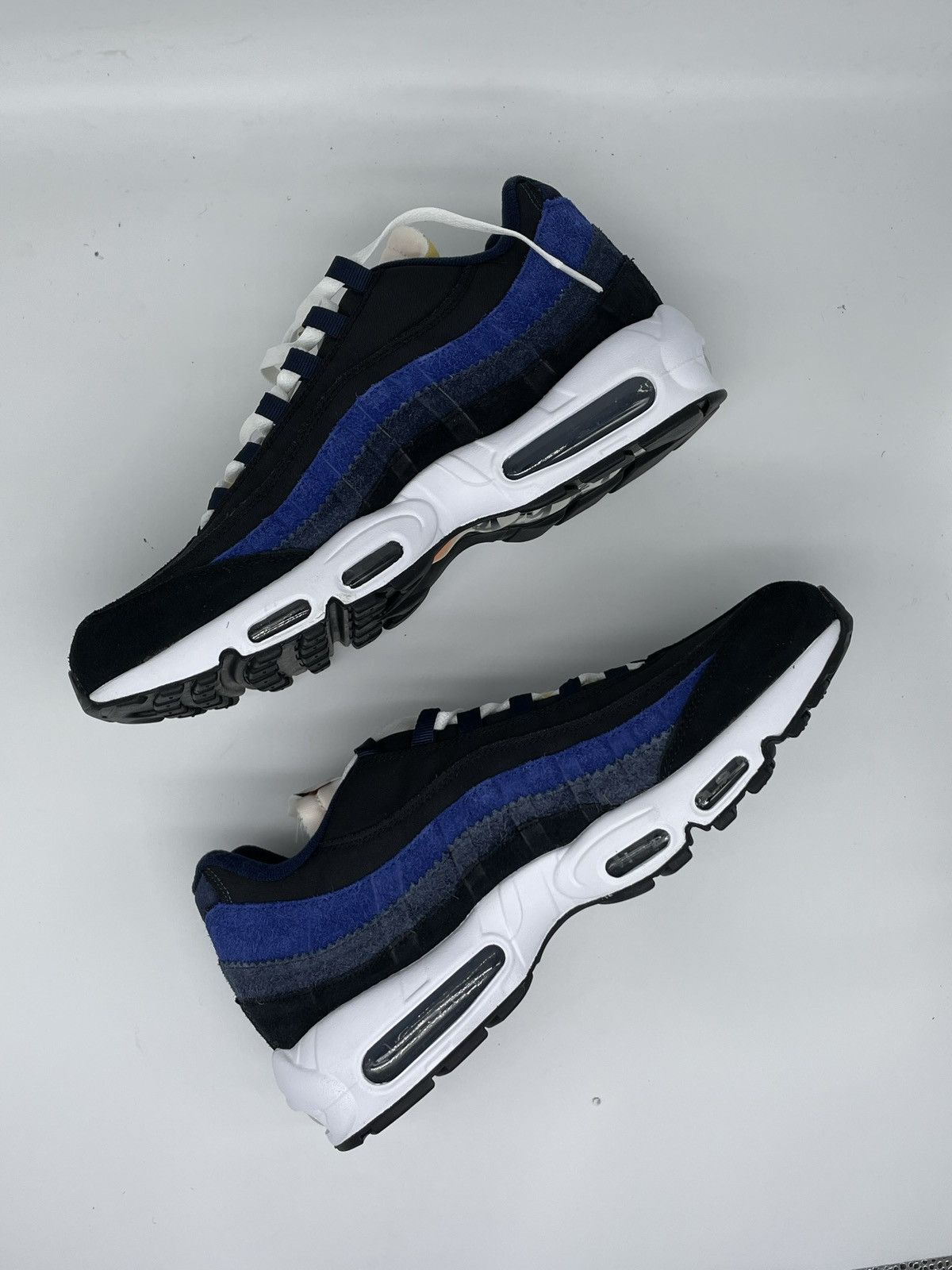 Nike Nike Air Max 95 SE Running Club Size US 11 / EU 44 - 2 Thumbnail