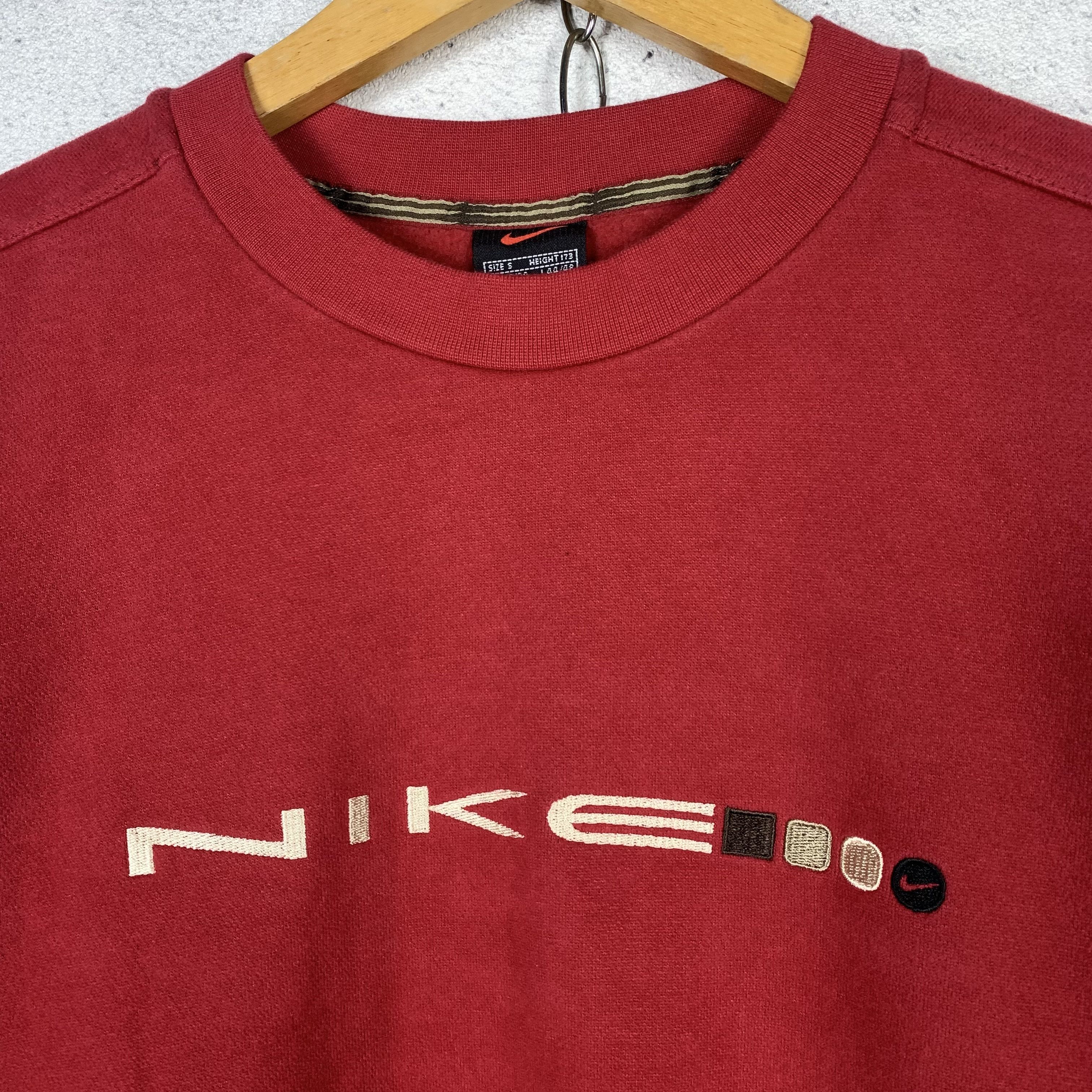 Nike Vintage Nike Y2K Sweatshirt Crewneck Size US M / EU 48-50 / 2 - 3 Thumbnail