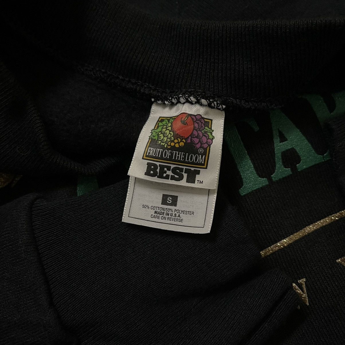 Fruit Of The Loom Vintage 90s Lake Ontario Motel Sweatshirt Pullover Size US M / EU 48-50 / 2 - 4 Thumbnail