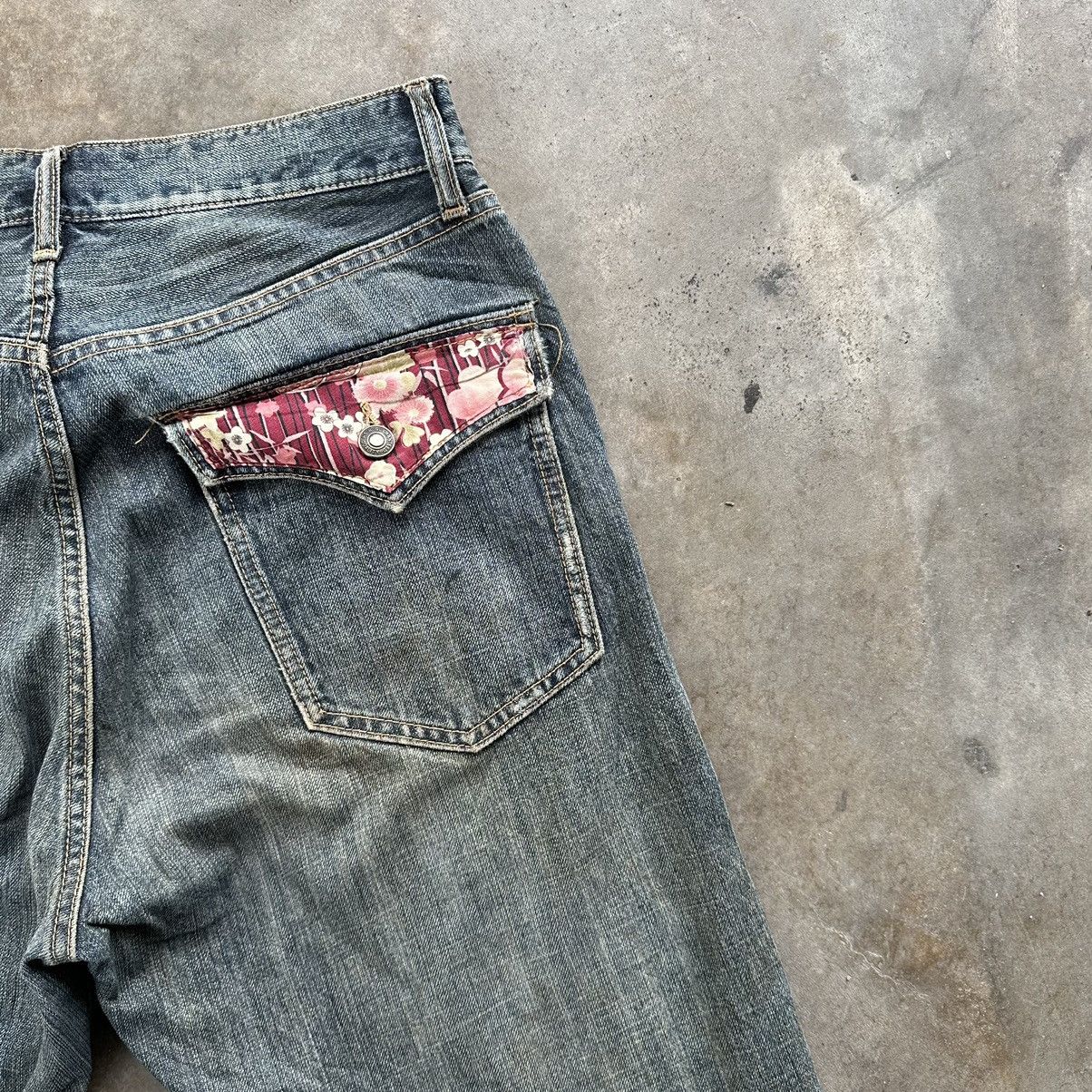Japanese Brand Vintage Japanese Distressed Faded Rusty Denim Jean Pant W31 Size US 31 - 13 Thumbnail