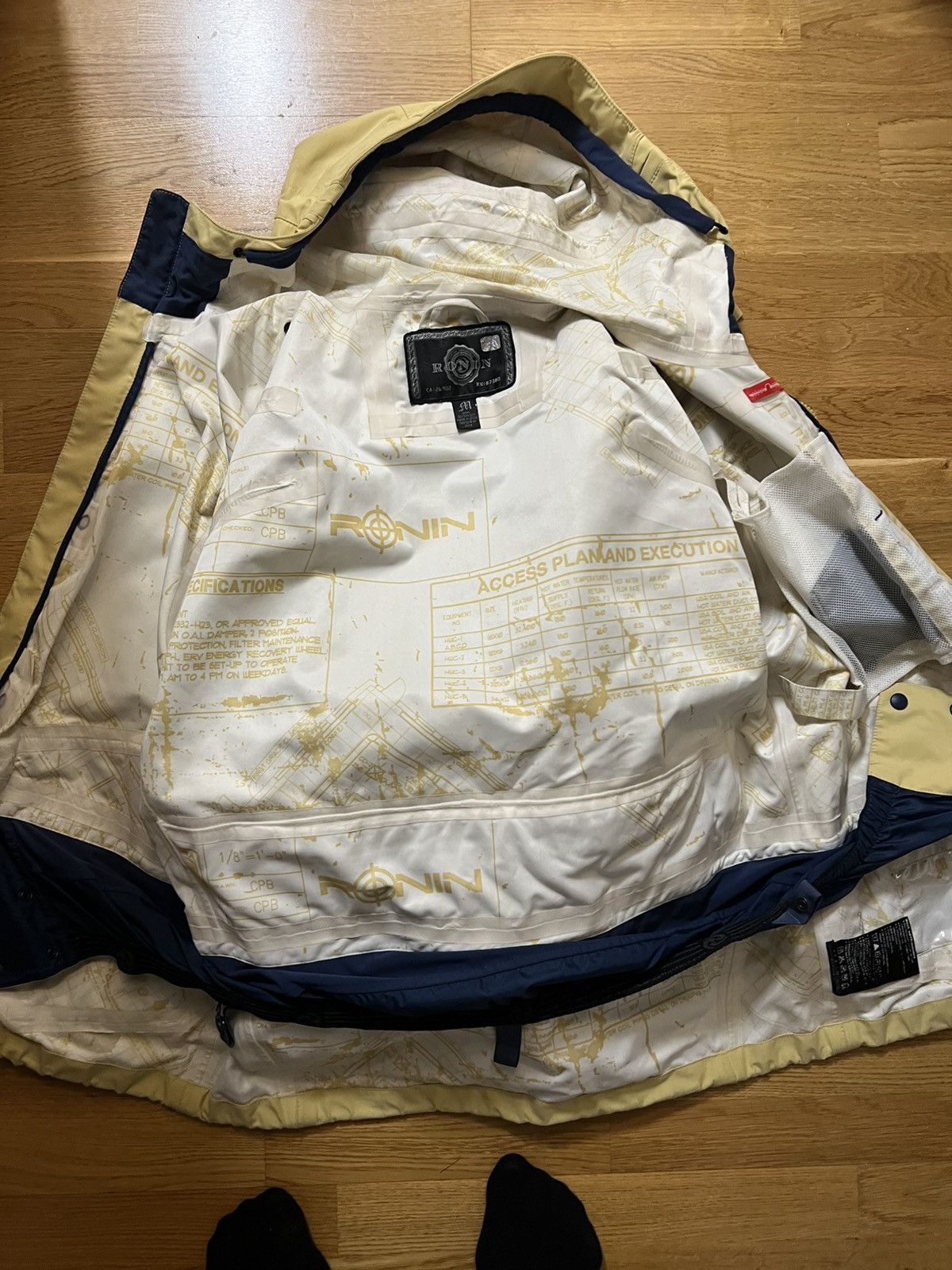Burton Burton Ronin Espionage Jacket 2006 sz M Size US M / EU 48-50 / 2 - 16 Thumbnail