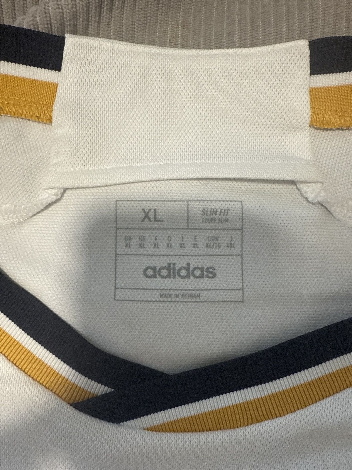 Adidas Real Madrid Jersey Size US XL / EU 56 / 4 - 6 Thumbnail