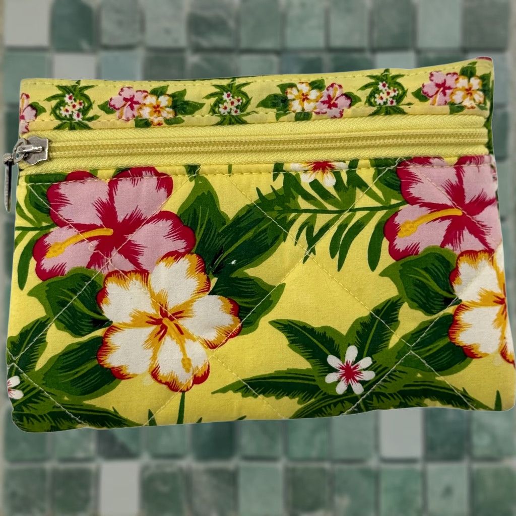 Vintage VINTAGE Americana by Sharif Pouch Yellow Floral Quilted Zipper Wallet Bag Size ONE SIZE - 1 Thumbnail