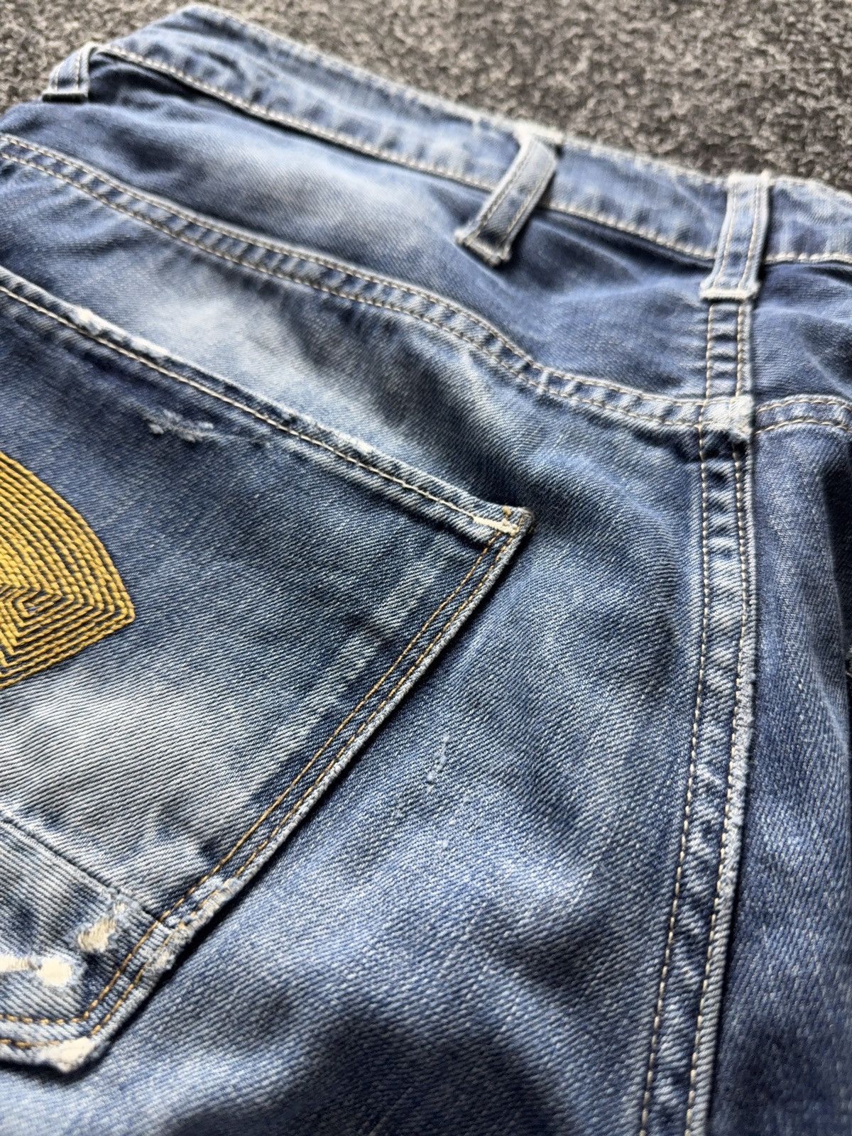 G-Star Vintage 00s G-Star Raw Distressed Light Wash Tapered Jeans Size US 33 - 19 Thumbnail