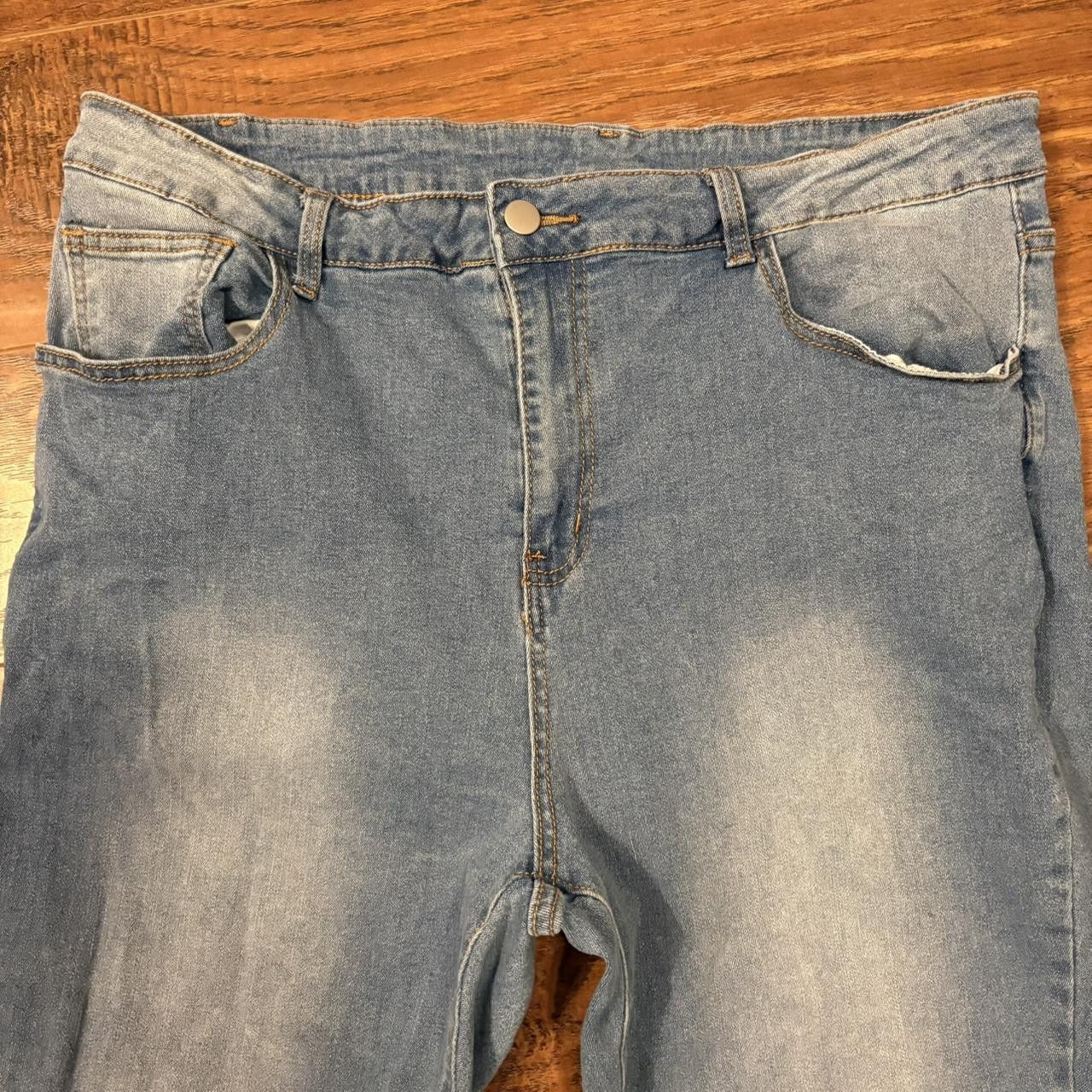 Vintage Crazy Vintage Y2K/2000s Baggy Flared Light Wash Skater Streetwear Denim Jeans! Size US 36 / EU 52 - 2 Thumbnail
