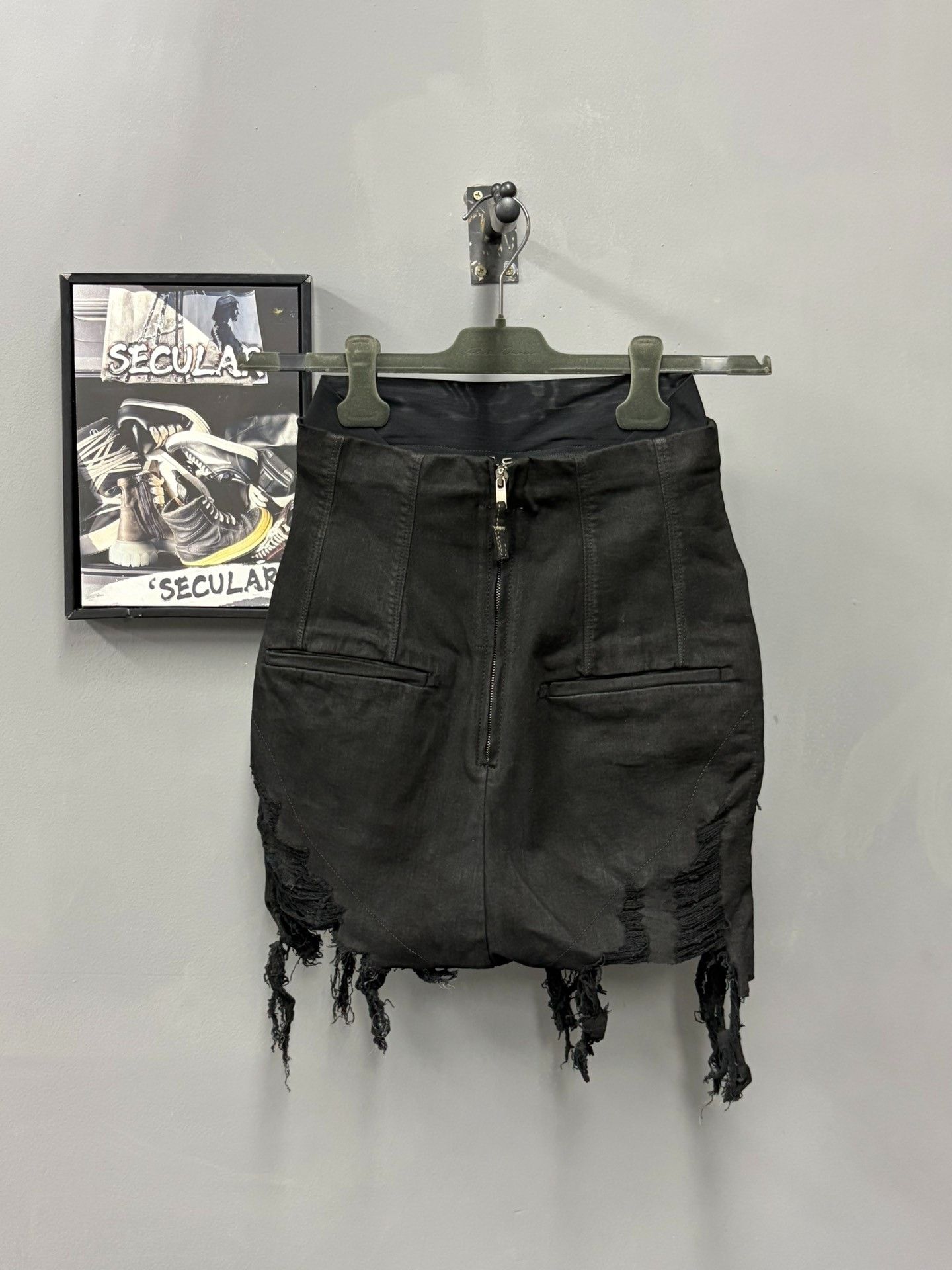 Rick Owens Drkshdw Rick Owens Drkshdw 24ss Washed Fringe Shorts Size 24" / US 00 / IT 34 - 1 Thumbnail