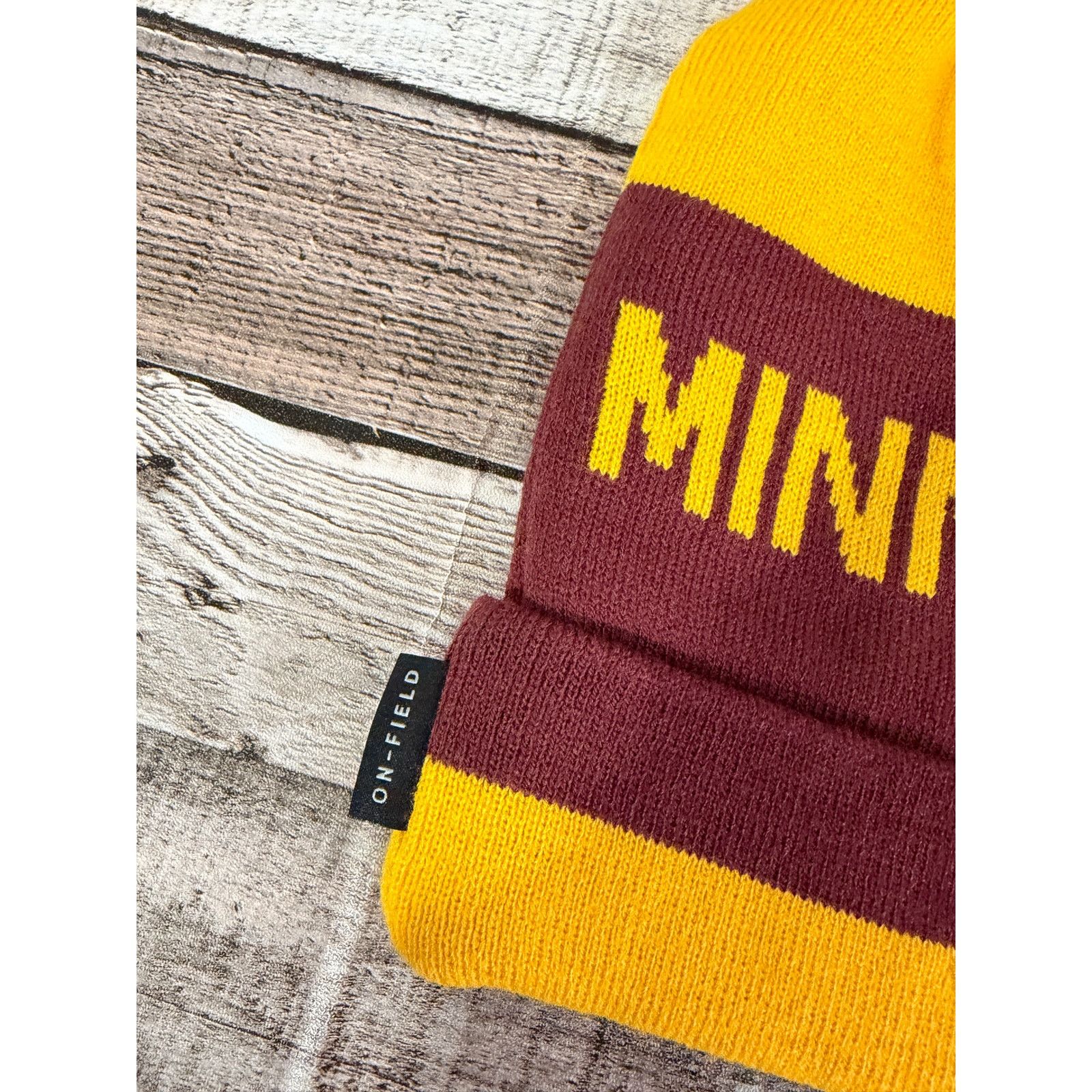 NCAA NWT University of Minnesota Gophers Nike Winter Hat/Beanie Size ONE SIZE - 6 Thumbnail