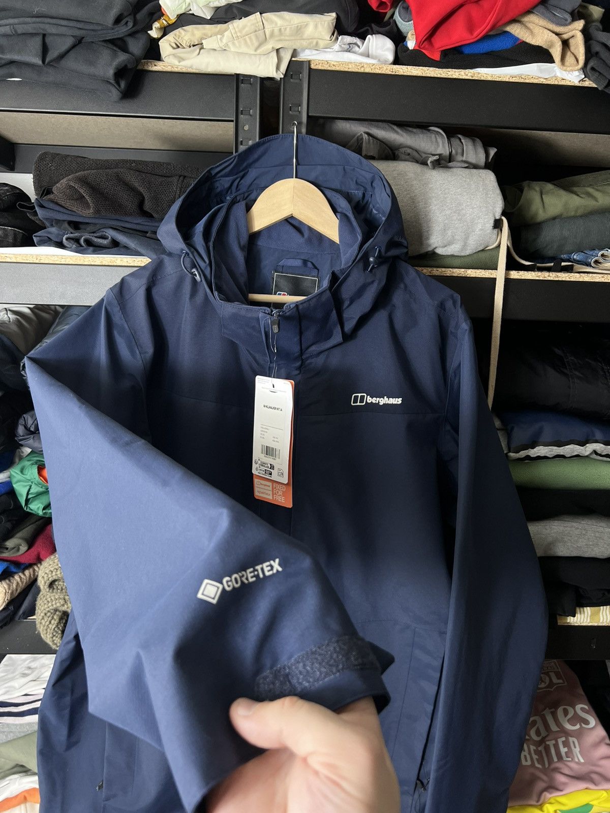 Berghaus Berghaus Gore-Tex Waterproof Jacket Size XXL Hooded Outdoor Size US XXL / EU 58 / 5 - 4 Thumbnail