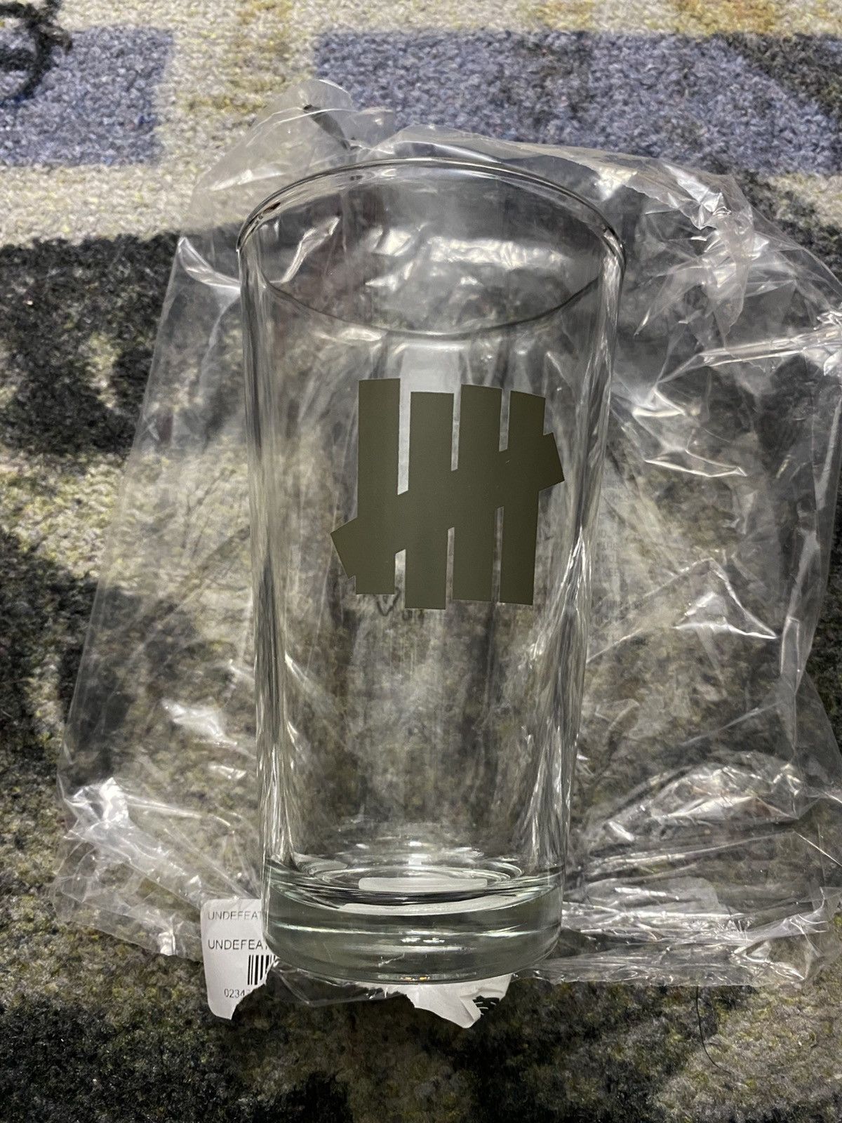 Undefeated Undefeated Logo Pint Glass Size ONE SIZE - 1 Thumbnail