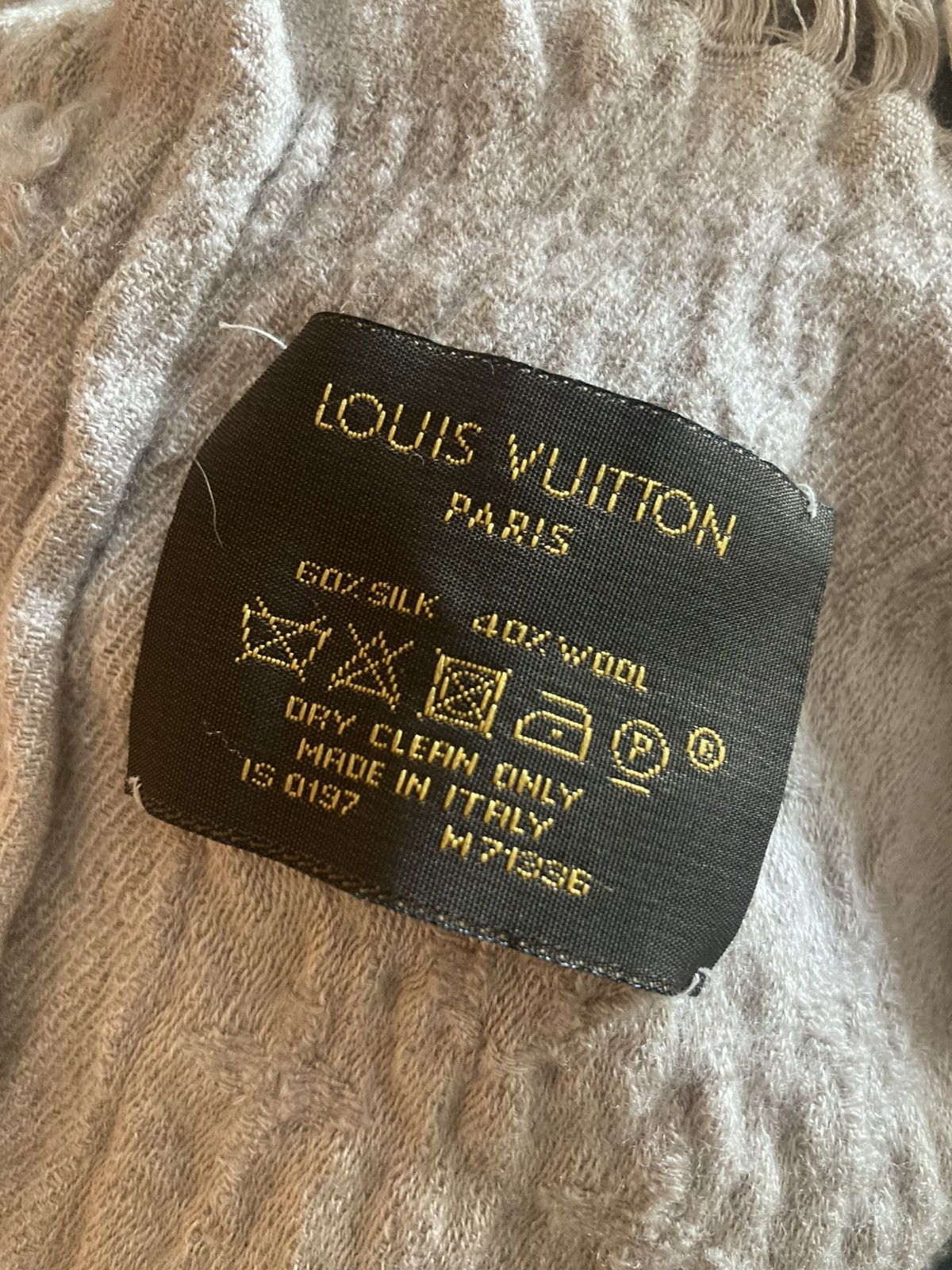 Louis Vuitton LOUIS VUITTON WOOL AND SILK SCARF Size ONE SIZE - 2 Thumbnail