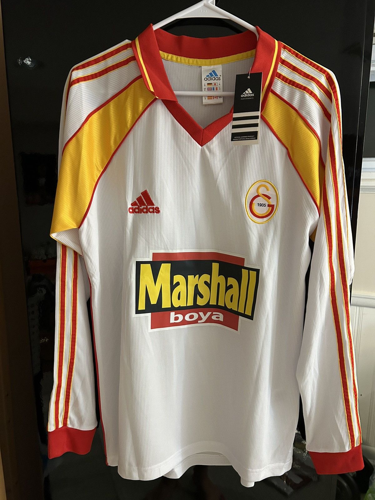 Other HAGI Galatasaray 99/00 Uefa cup long sleeve retro jersey Size US M / EU 48-50 / 2 - 1 Thumbnail