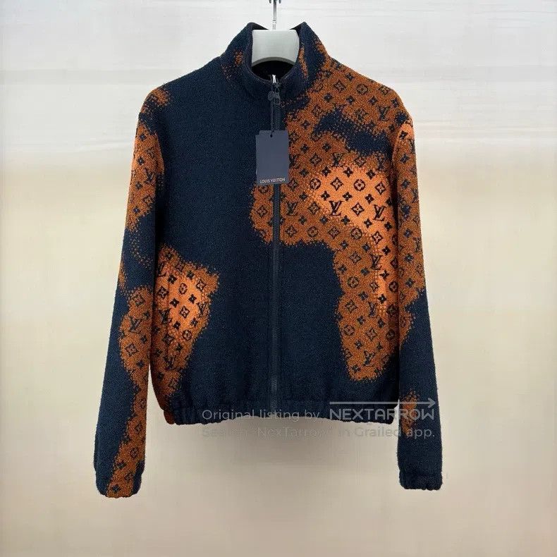 Louis Vuitton Louis Vuitton Bonfire full of logo jacket Size US L / EU 52-54 / 3 - 1 Thumbnail