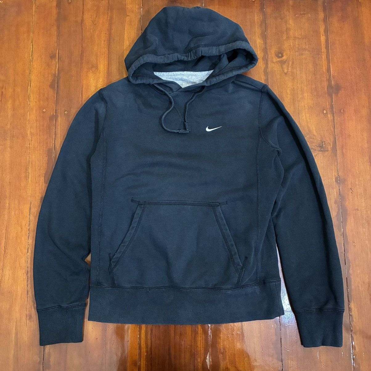 Nike Nike Small Swoosh Hoodie Size US S / EU 44-46 / 1 - 1 Thumbnail