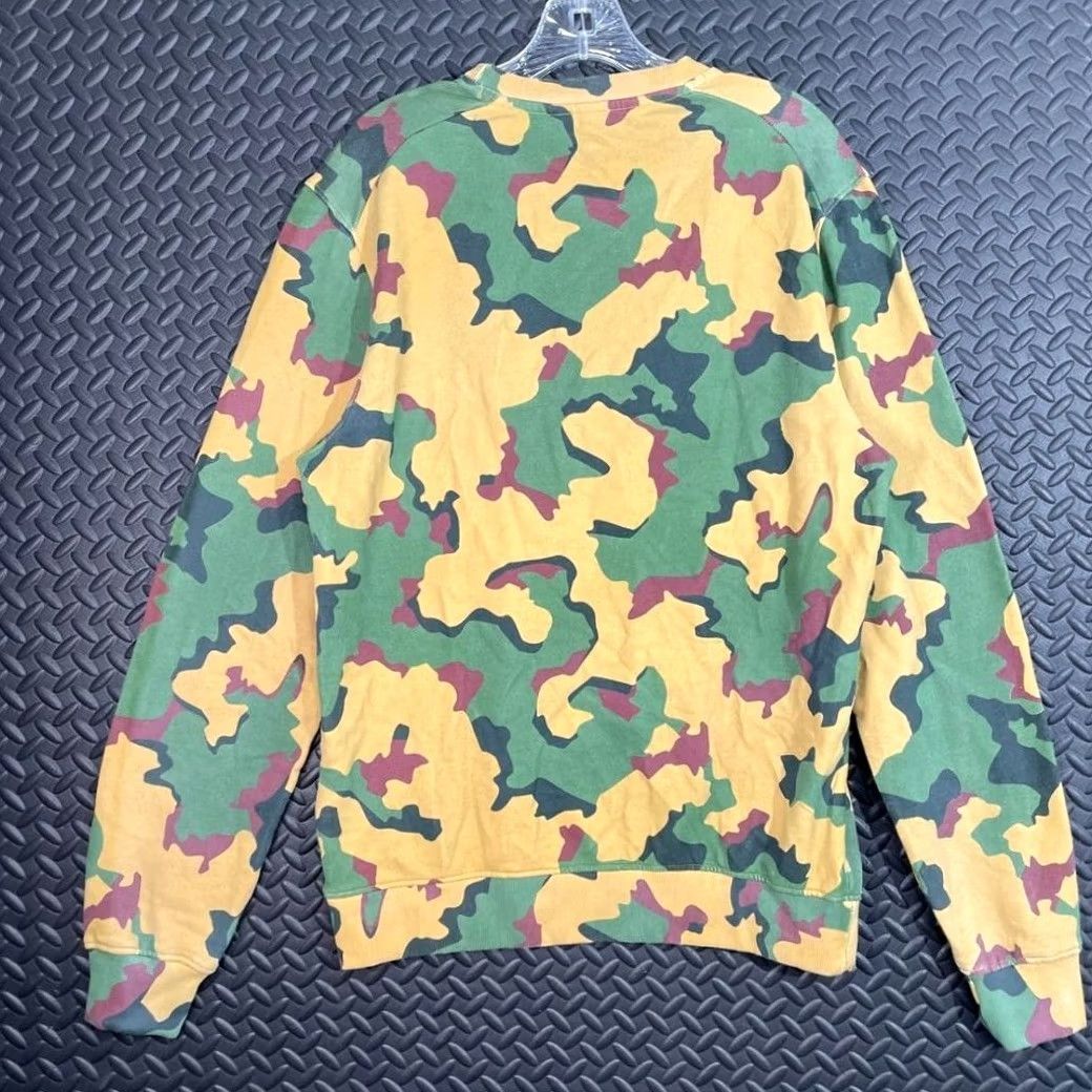 Eleven Paris Eleven Paris Camo Army Pattern Crew Neck Sweater Casual Wear Men’s Size Medium Green Crew Neck Pullover M Mens Size US M / EU 48-50 / 2 - 2 Thumbnail