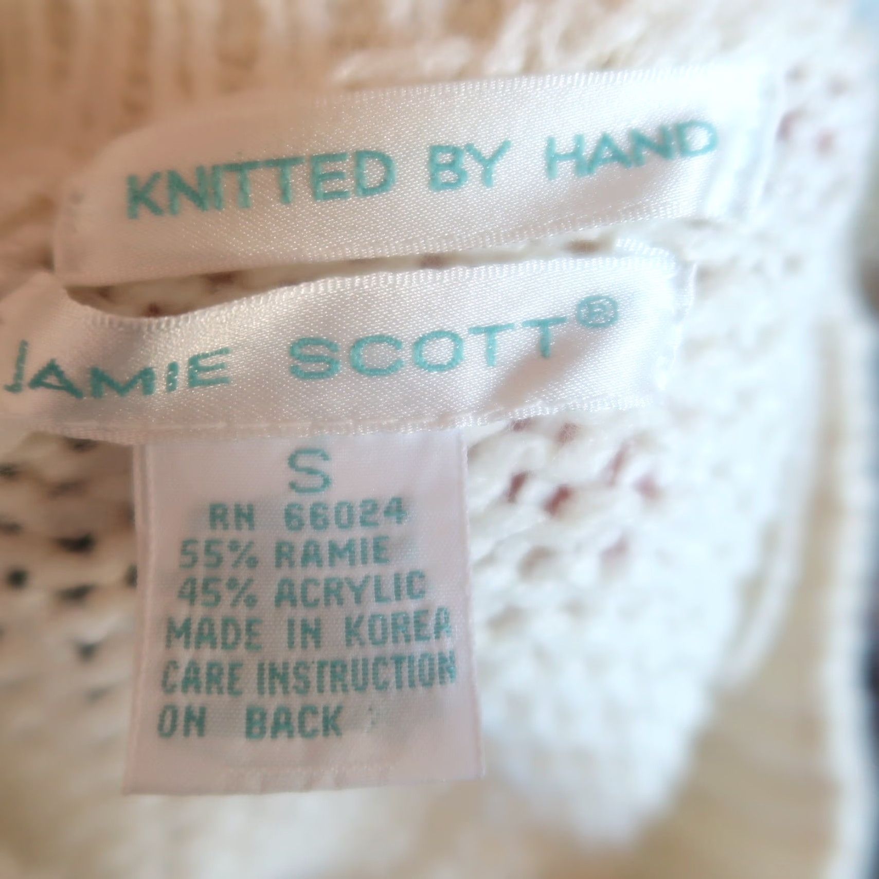 Vintage VINTAGE Jamie Scott Cream Geometric Handknit Sweater S Woman Pullover Mock Neck Fair Isle 80s 90s Casual Long Sleeve Knits Size S / US 4 / IT 40 - 5 Thumbnail