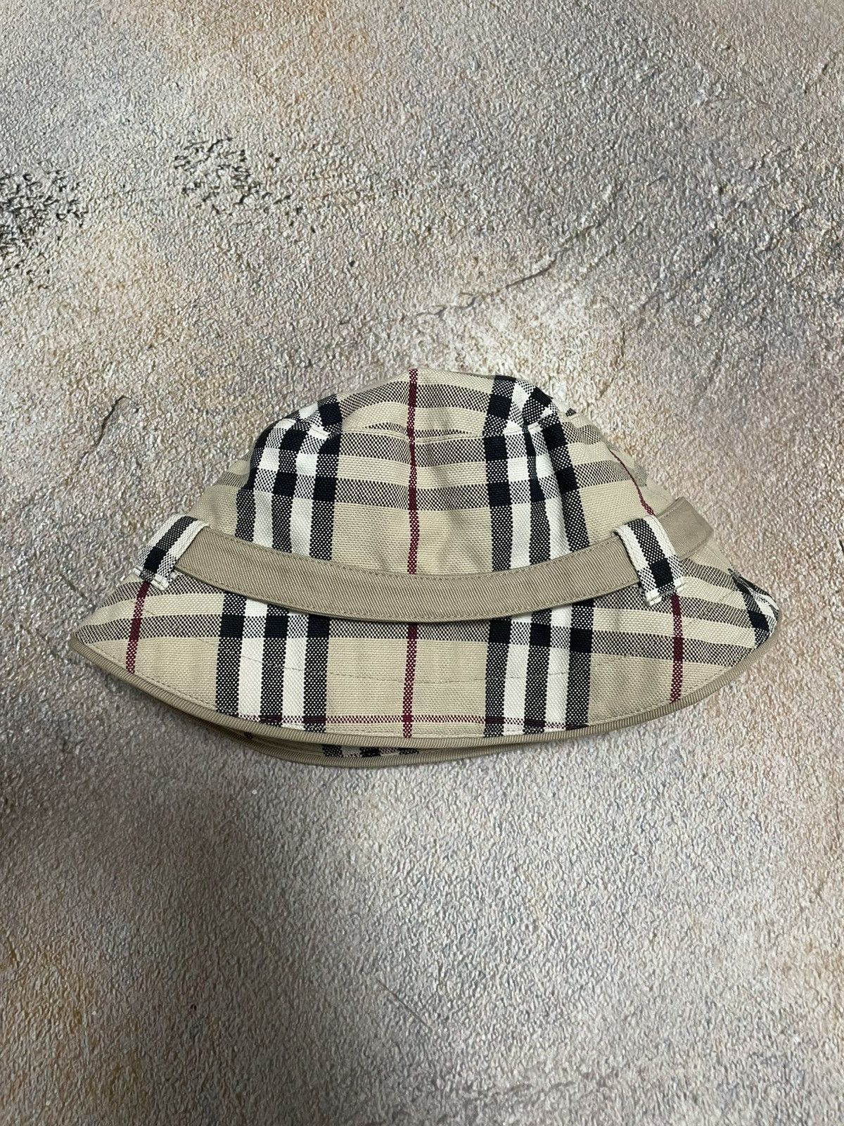 Burberry Nova Check Bucket Hat