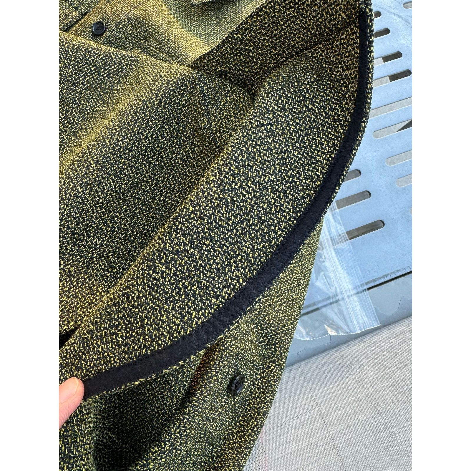 Bottega Veneta o1rshd1 Textured Cotton Mouline Shirt in Black/Yellow Size US M / EU 48-50 / 2 - 16 Thumbnail
